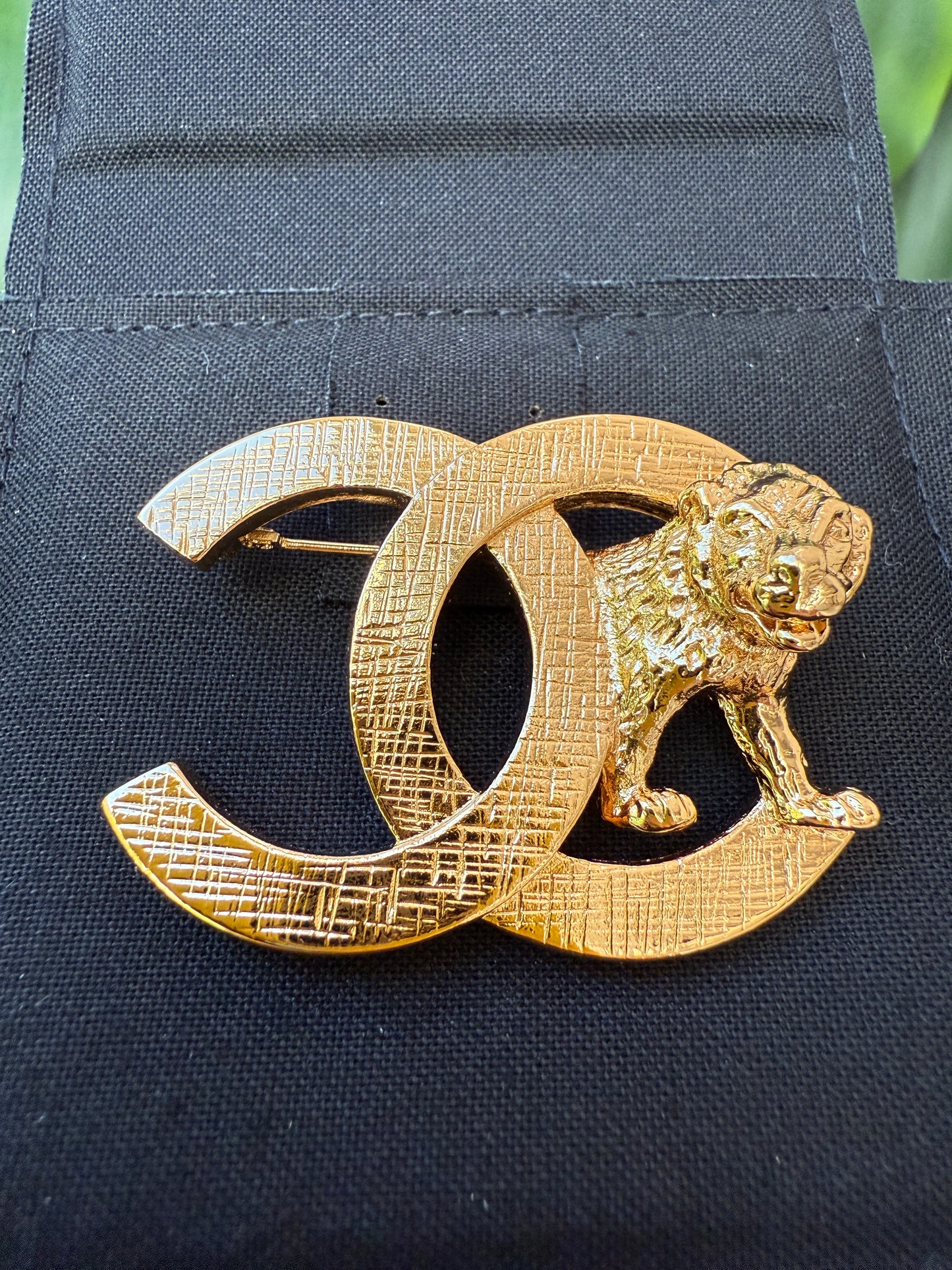 Chanel CC Gold Tone Golden Logo Lion Metal Classic Brooch 22A Pin
