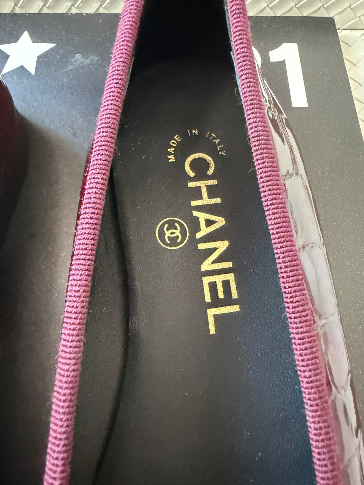 Chanel 26A Burgundy Croc Embossed Patent Metiers d’Art Black Cap Toe Ballet Ballerina Flats
