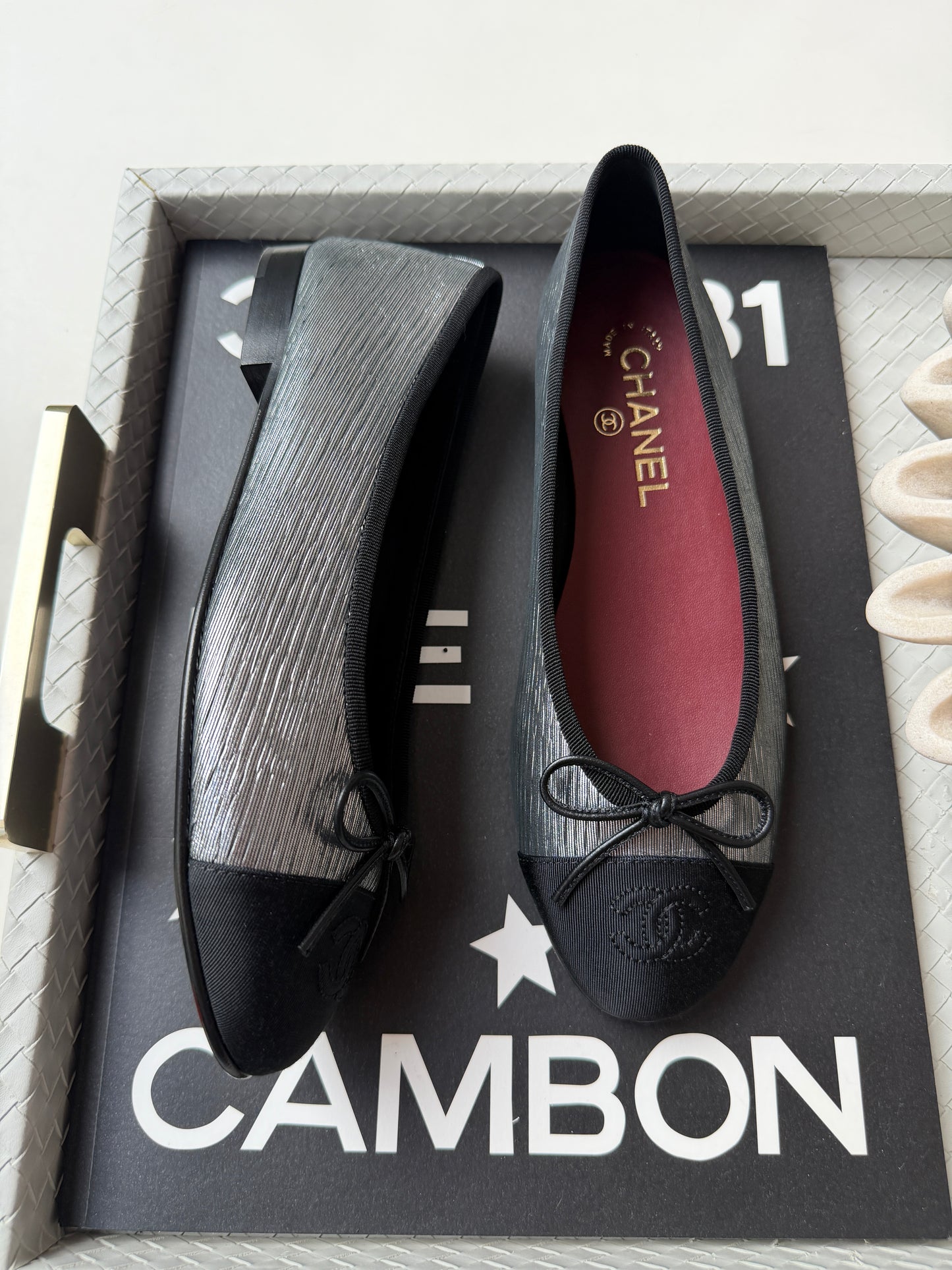 CHANEL SILVER BLACK GROSGRAIN CC LOGO CAP TOE 2026 BALLERINA BALLET FLATS