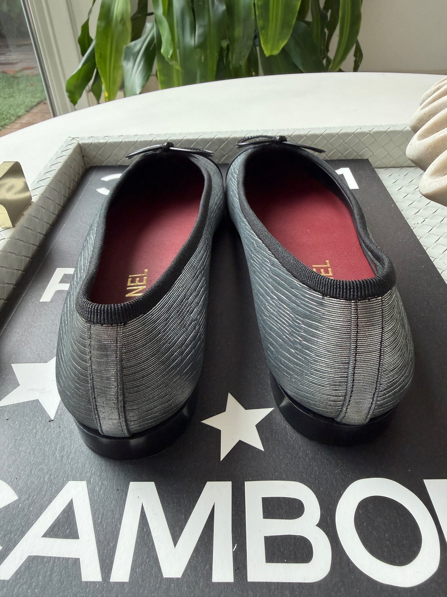 CHANEL SILVER BLACK GROSGRAIN CC LOGO CAP TOE 2026 BALLERINA BALLET FLATS