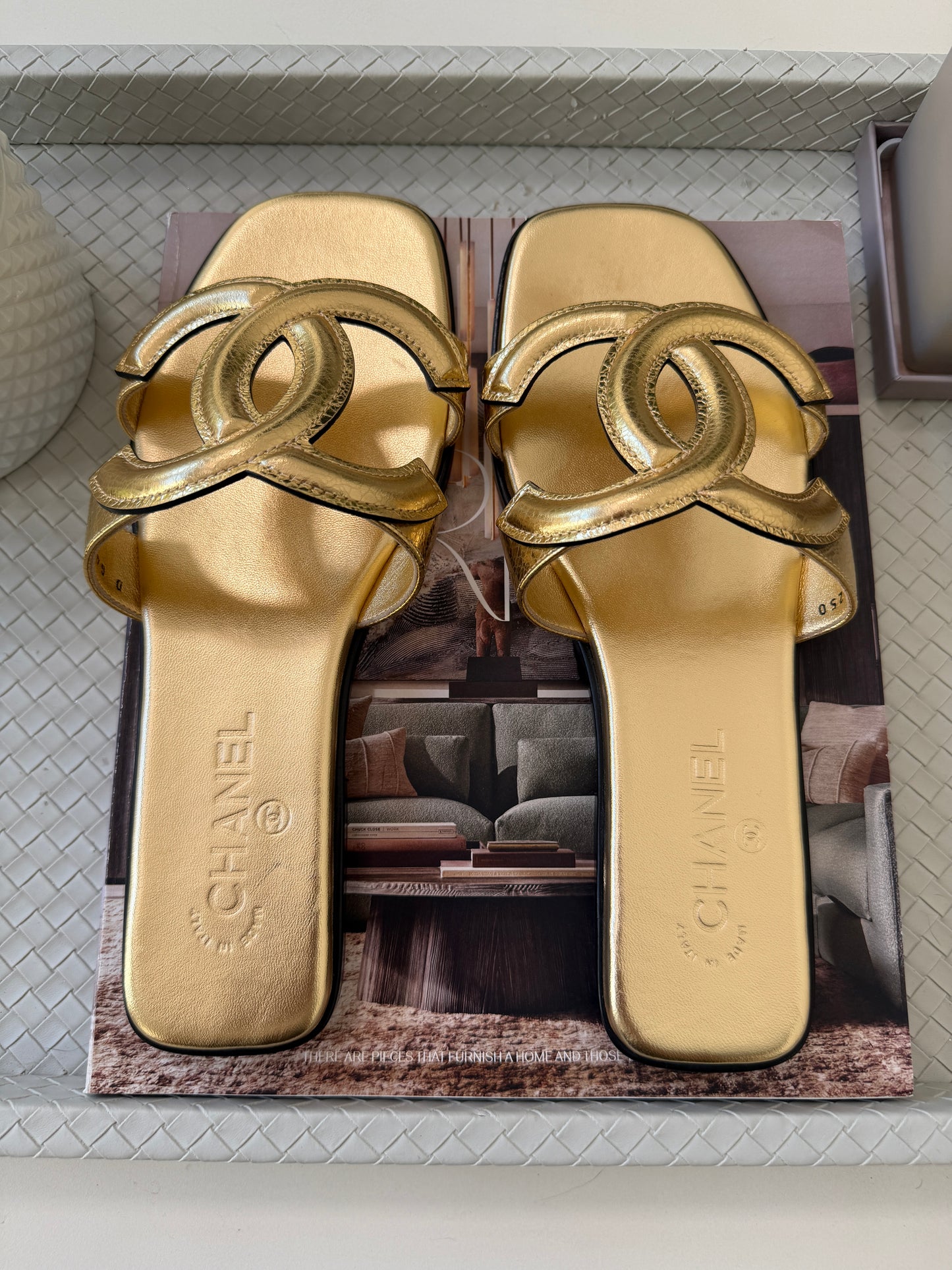 Chanel SS 26 Blazy Gold Crackled Leather CC Logo Slides Flat Flip Flop Mules Sandals