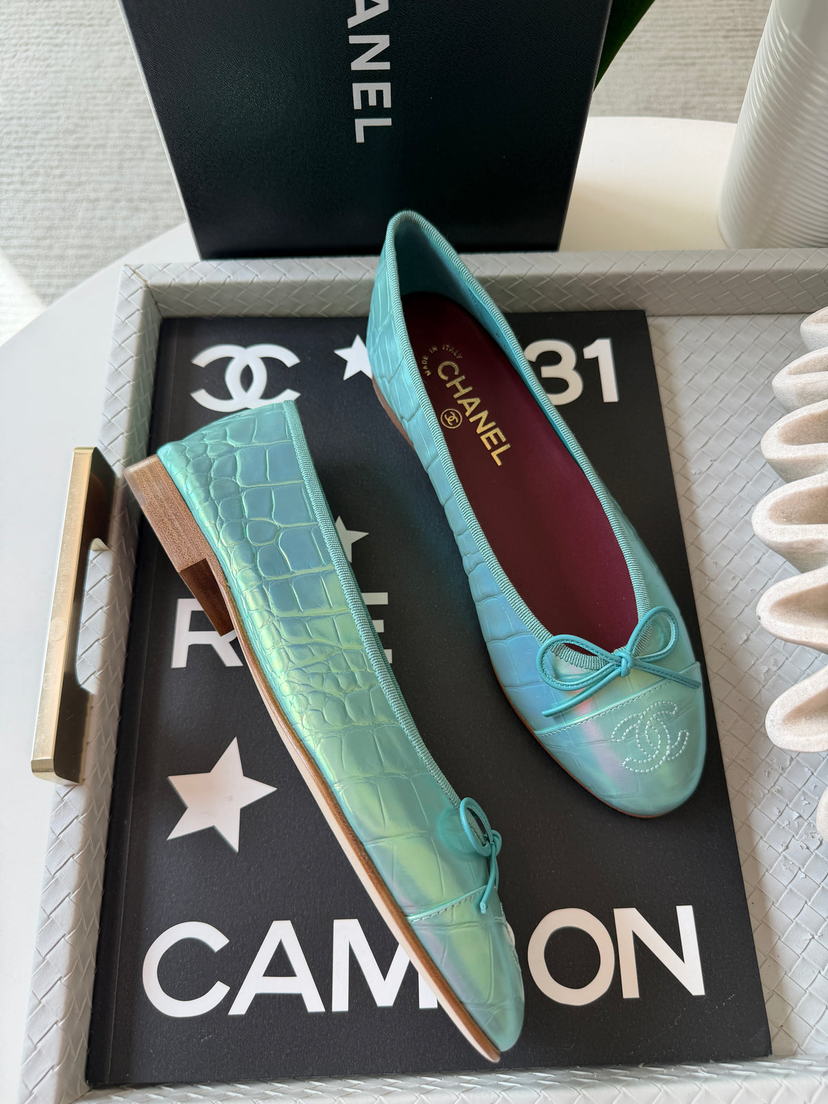 Chanel Green Vert Crocodile Croc Embossed Iridescent Cap Toe Ballet Ballerina Flats
