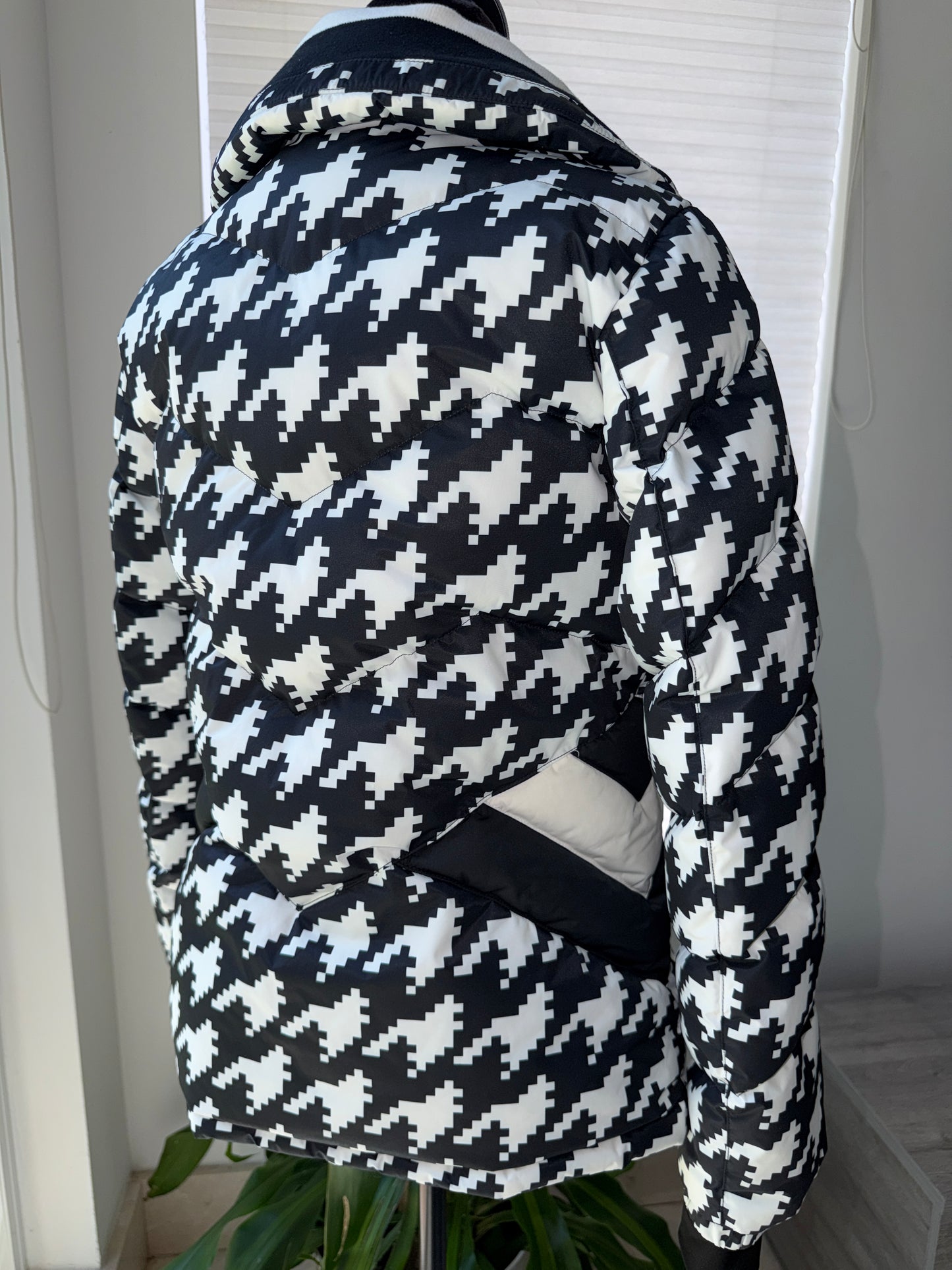 Perfect Moment Houndstooth Black White Ski Duvet Down Jacket Puffer Ski Jacket S
