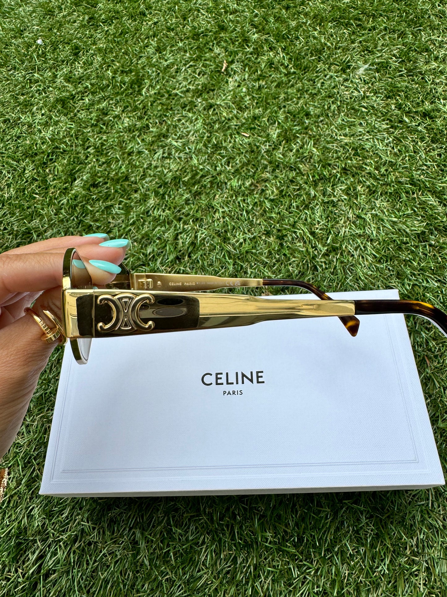 Celine TRIOMPHE 01 Metal Losange CL40254U Gold Green Sunglasses