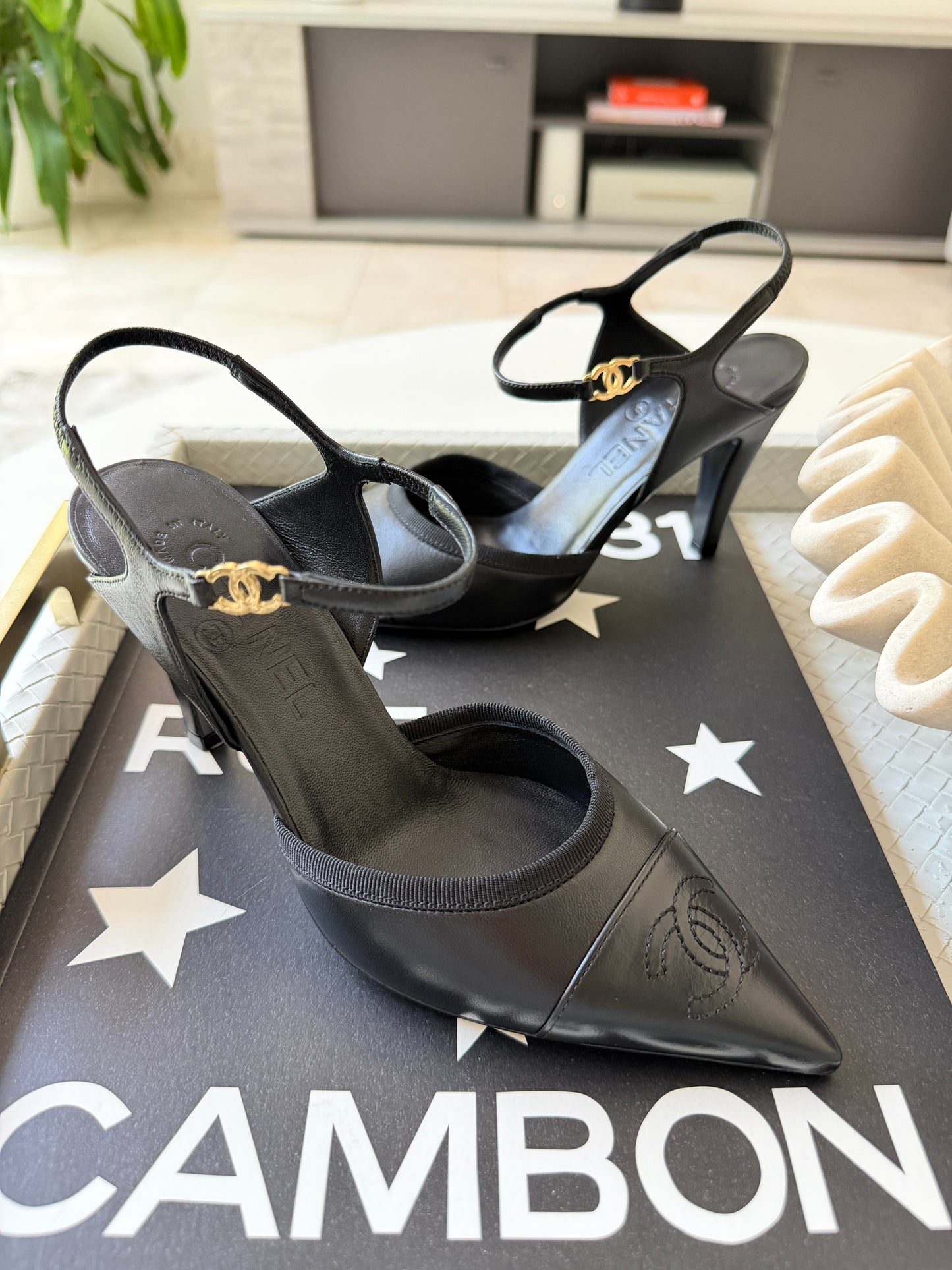 CHANEL SS 2026 BLAZY BLACK CAP POINTED TOE LEATHER CC LOGO HEELS SHOES PUMPS SLINGBACKS