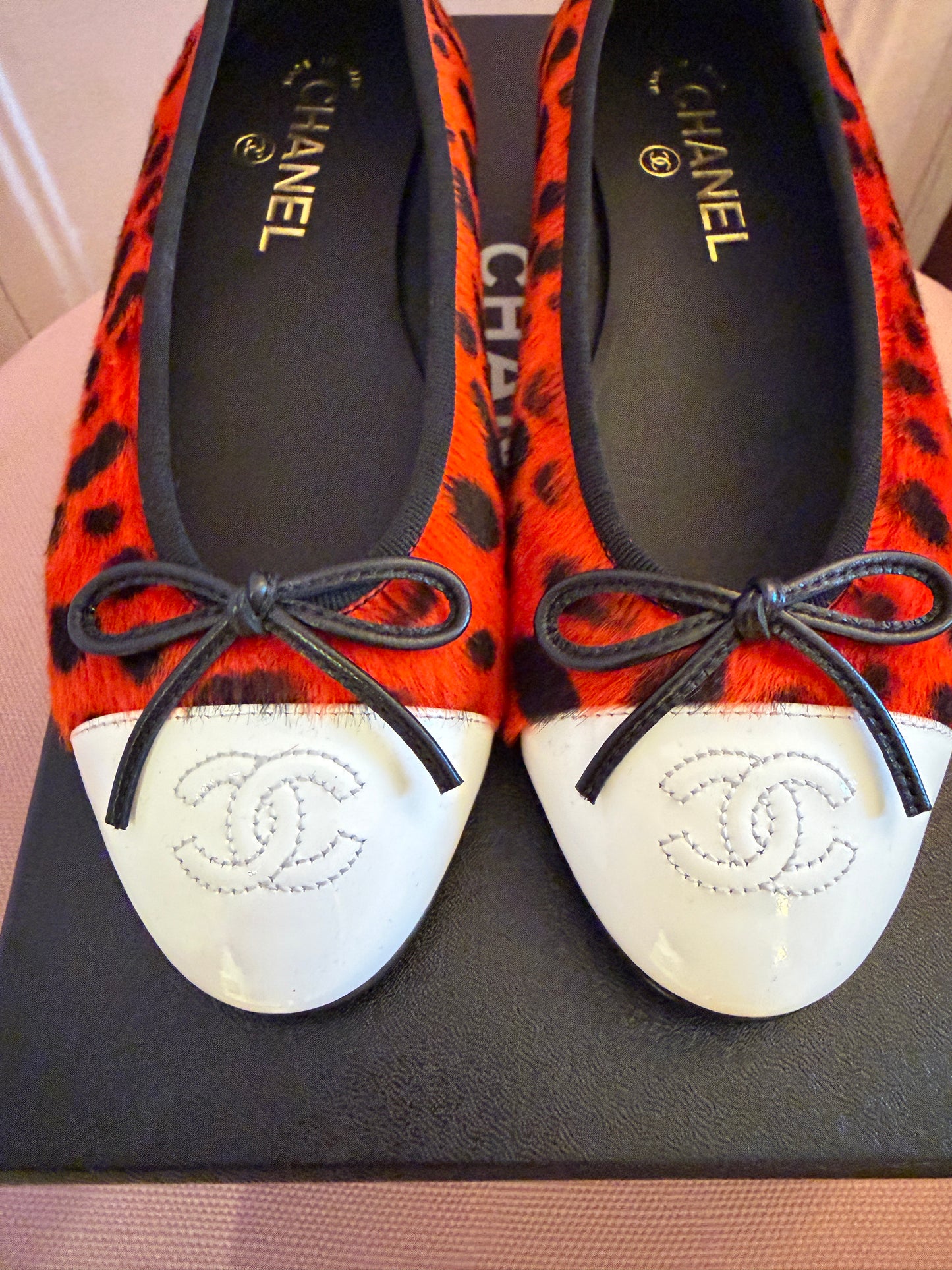 Chanel MÉTIERS D’ART 26 Red Orange Black White Pony Hair Animal Print Ballet Flats