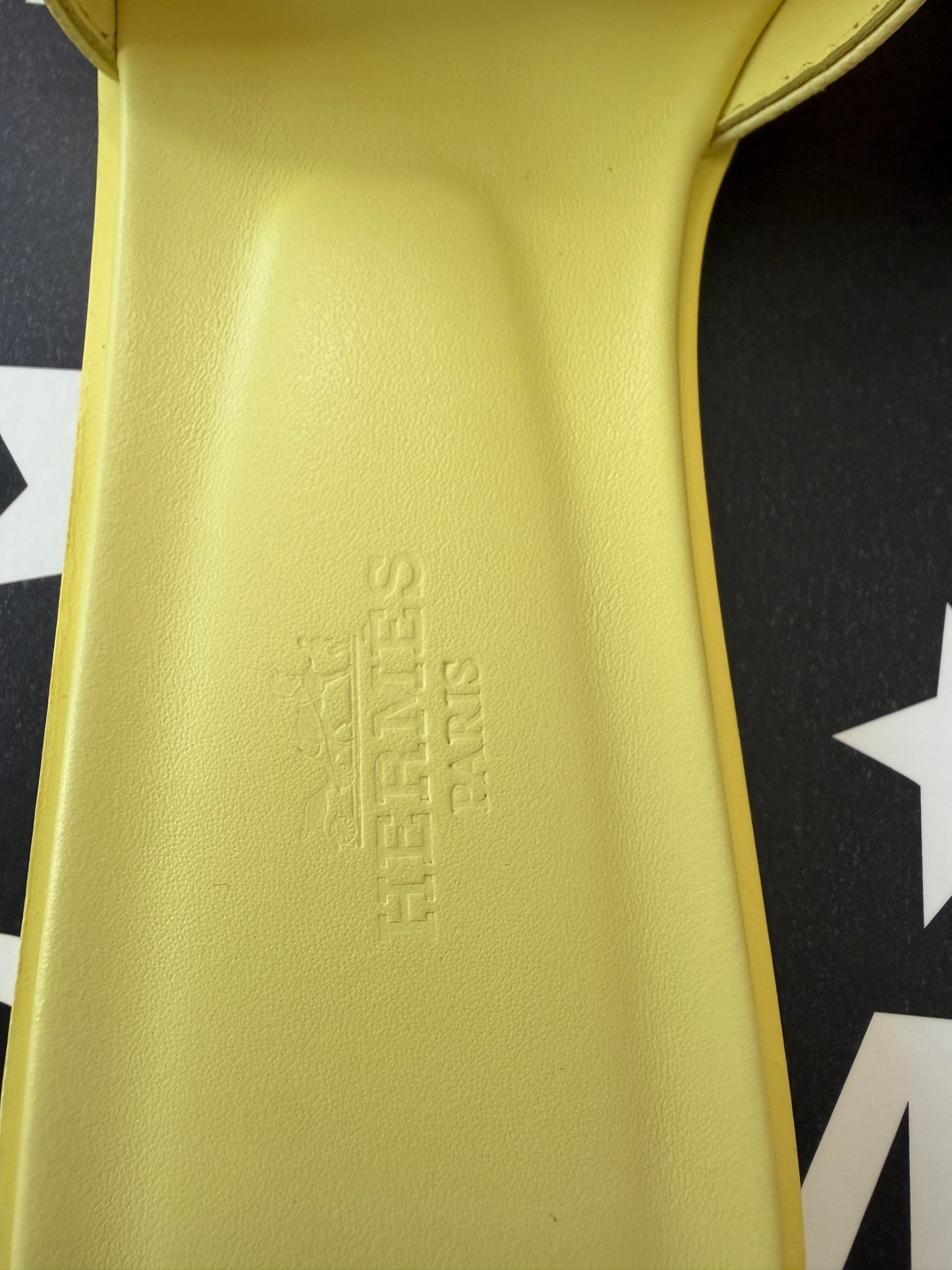 HERMES Oran Bright Yellow Jaune D'orge Epsom Leather Logo Sandals Flats Mules