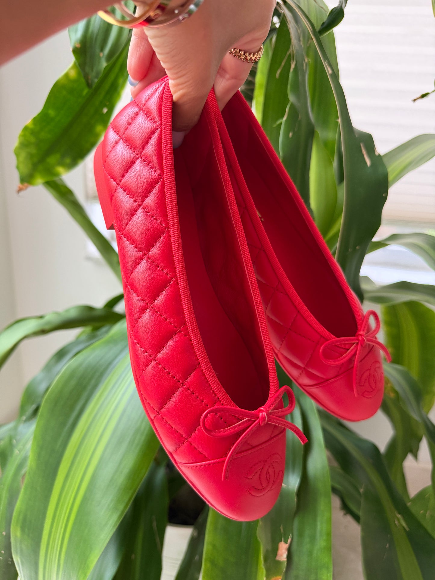 Chanel 26B Blazy Lambskin Leather Quilted Red Agneau Rouge CC Logo Ballet Ballerina Flats