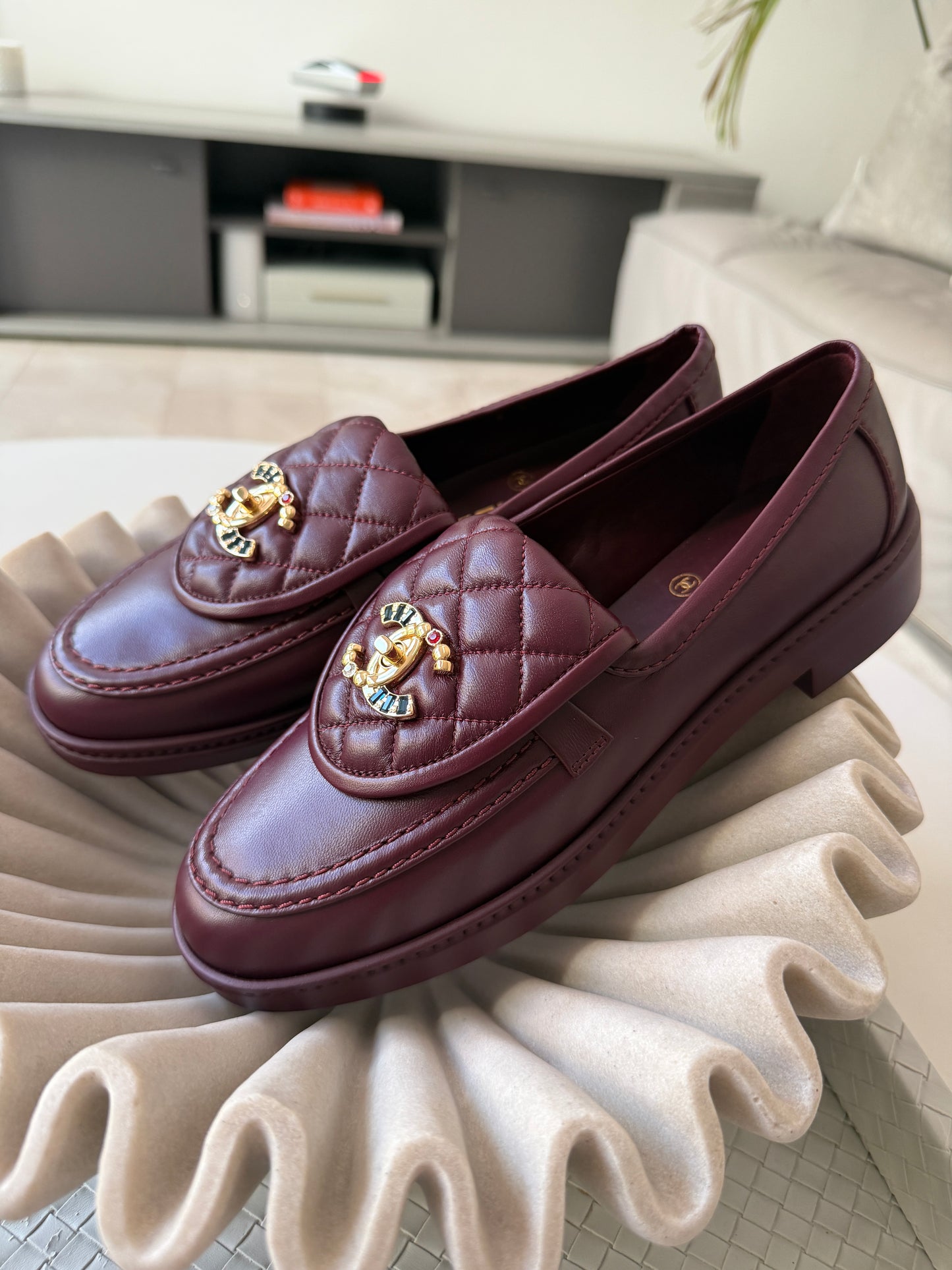 CHANEL BURGUNDY LEATHER LOAFERS OXFORD SHOES GOLD STRASS GEMS CC TURNLOCK MOCCASINS