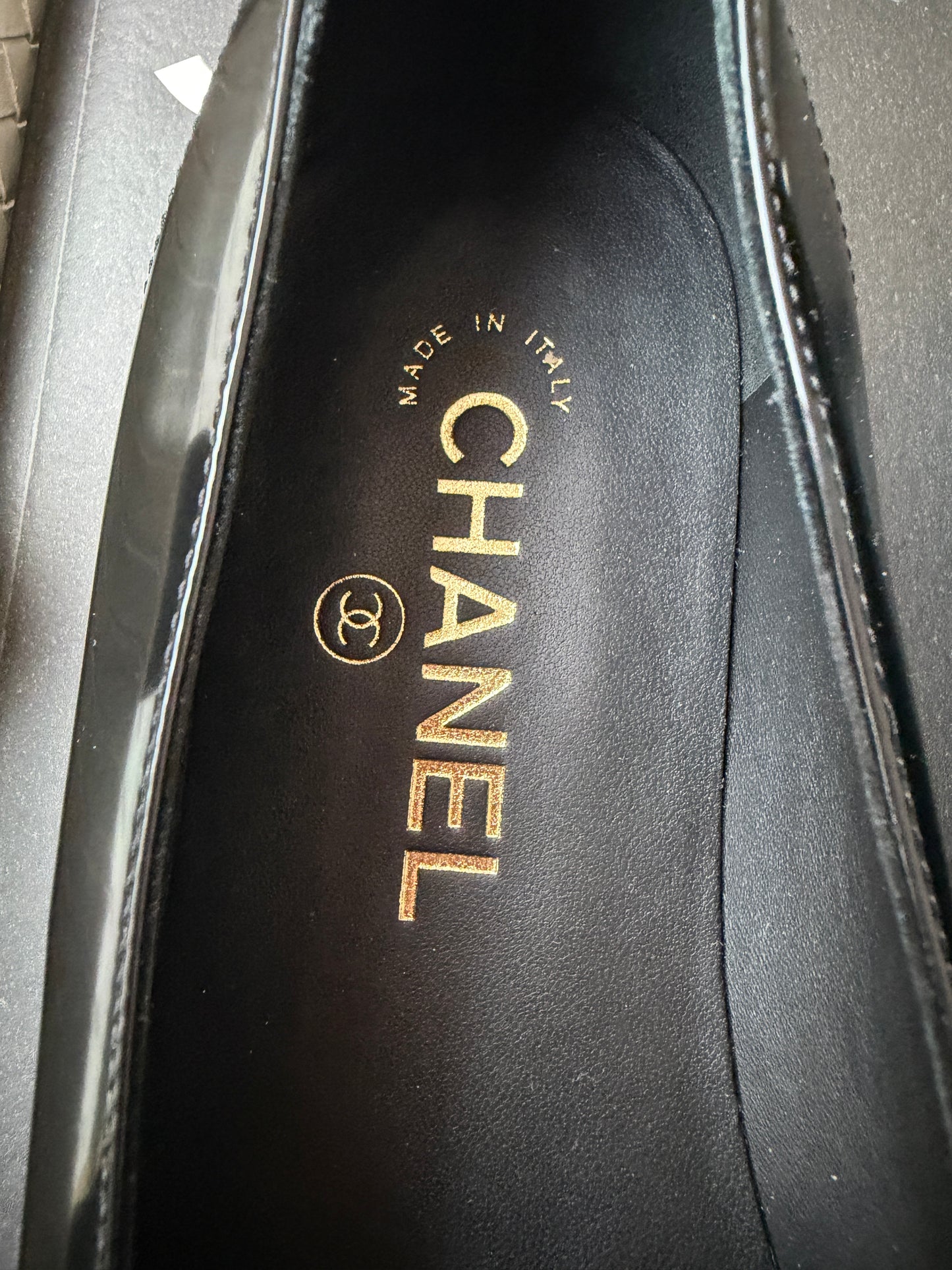 CHANEL F/W 2026 BLACK SHINY CALFSKIN LEATHER LOAFERS SQUARE TOE BLAZY FLATS