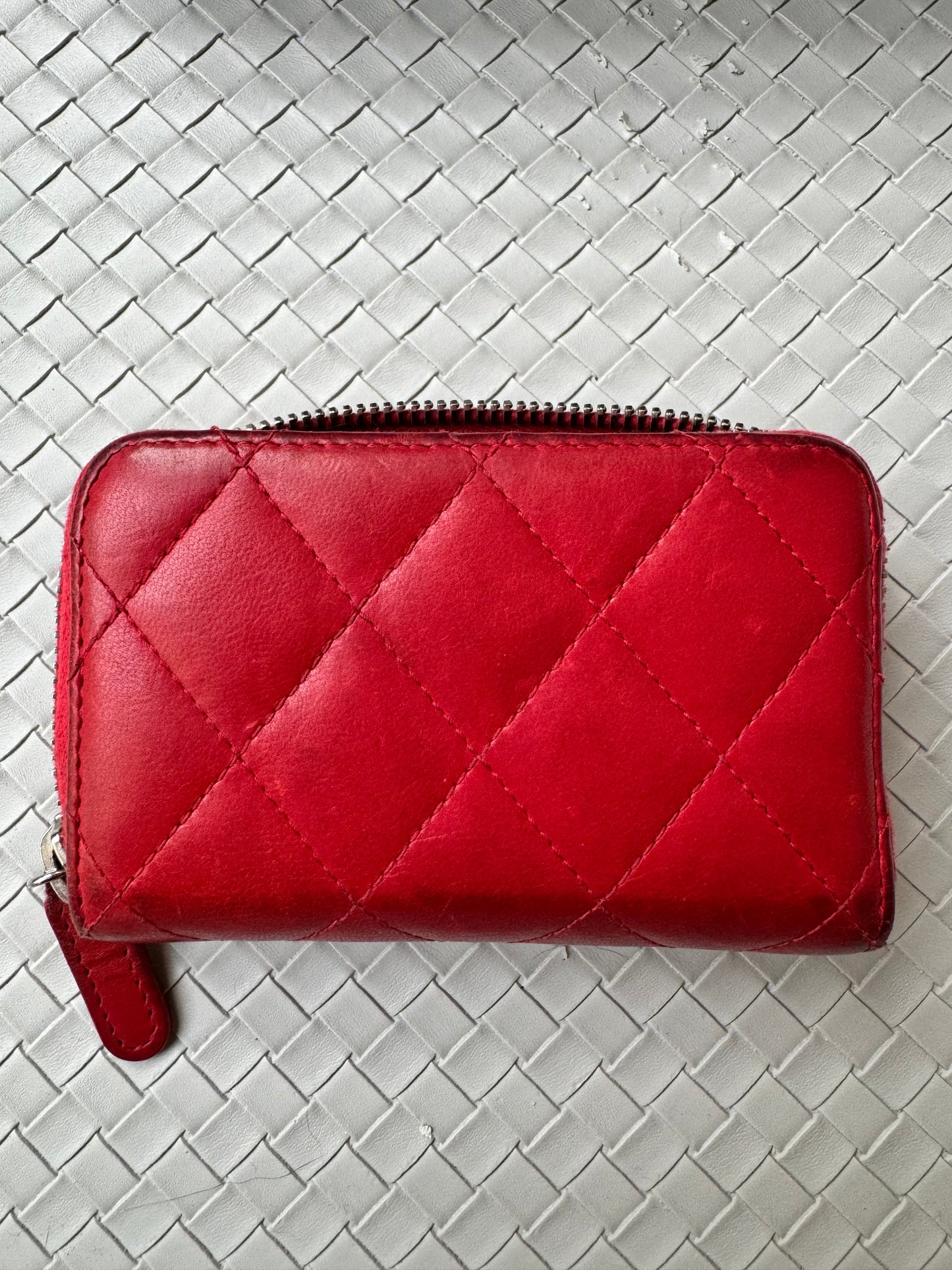 Chanel CC Lambskin Coin Holder Mini Wallet Card Case Matelasse Red Zip Quilted Pre-Owned