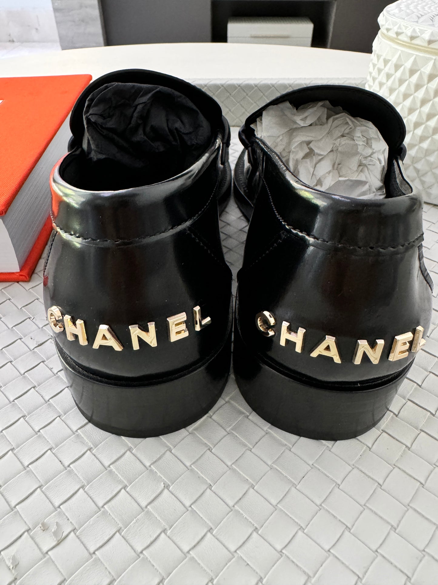CHANEL BLACK LEATHER LOAFERS OXFORD SHOES