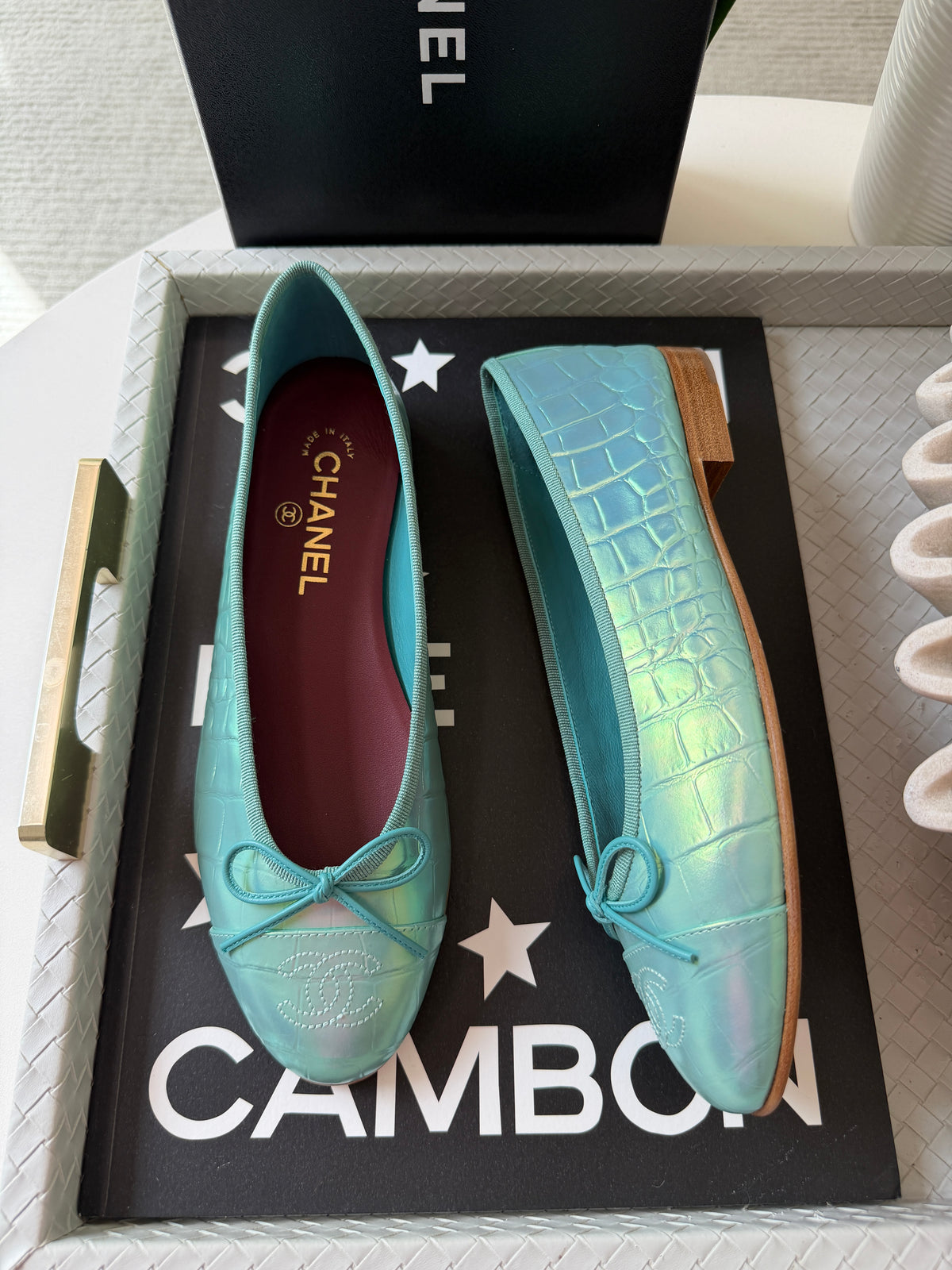 Chanel Green Vert Crocodile Croc Embossed Iridescent Cap Toe Ballet Ballerina Flats