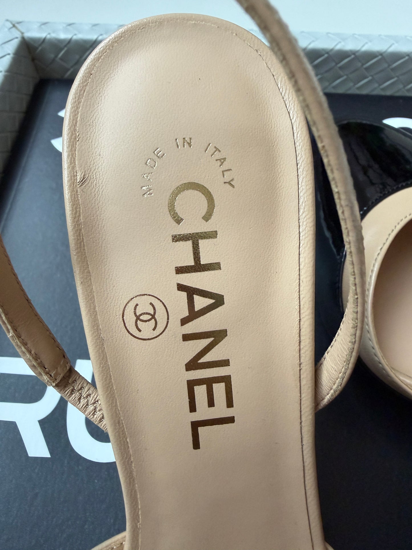 Chanel SS26 Beige Black Lambskin Patent Calfskin Leather Classic Slingbacks Pumps Heels