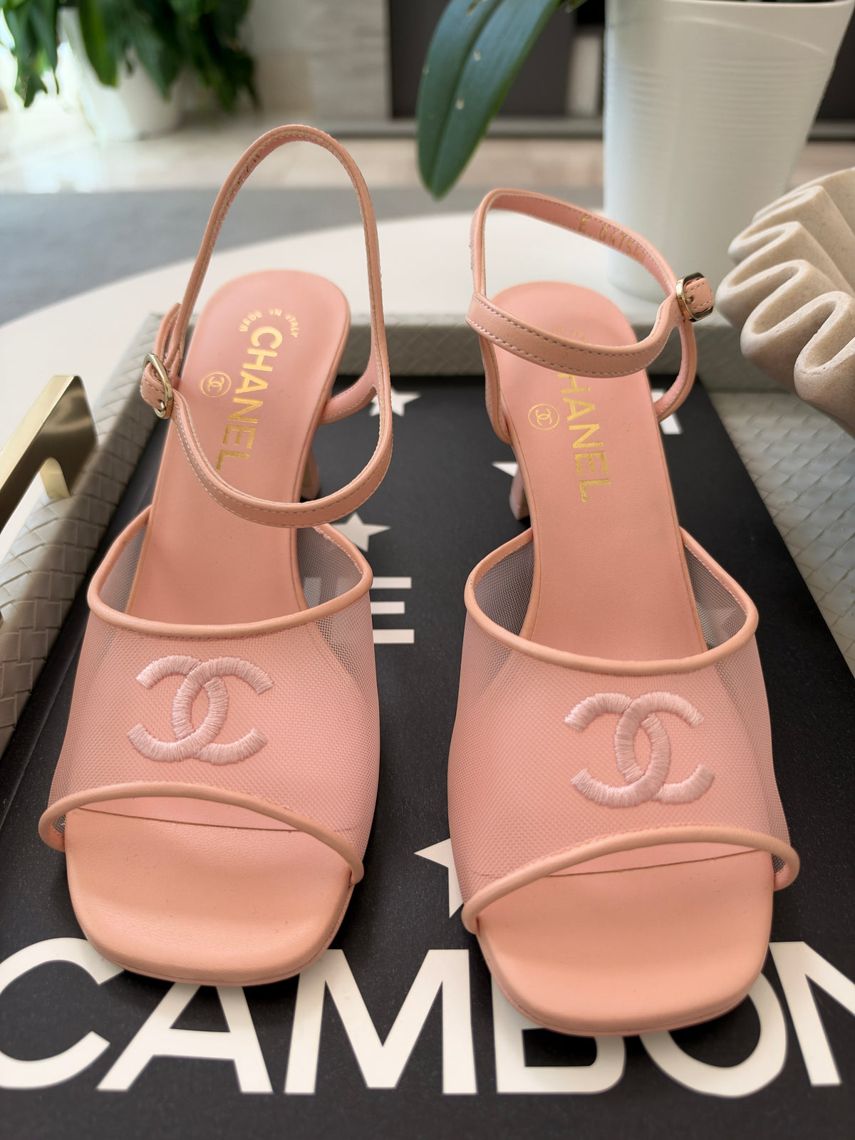 CHANEL 26 BLAZY LIGHT PINK MESH LAMBSKIN OPEN TOE CC LOGO SANDALS HEELS SHOES