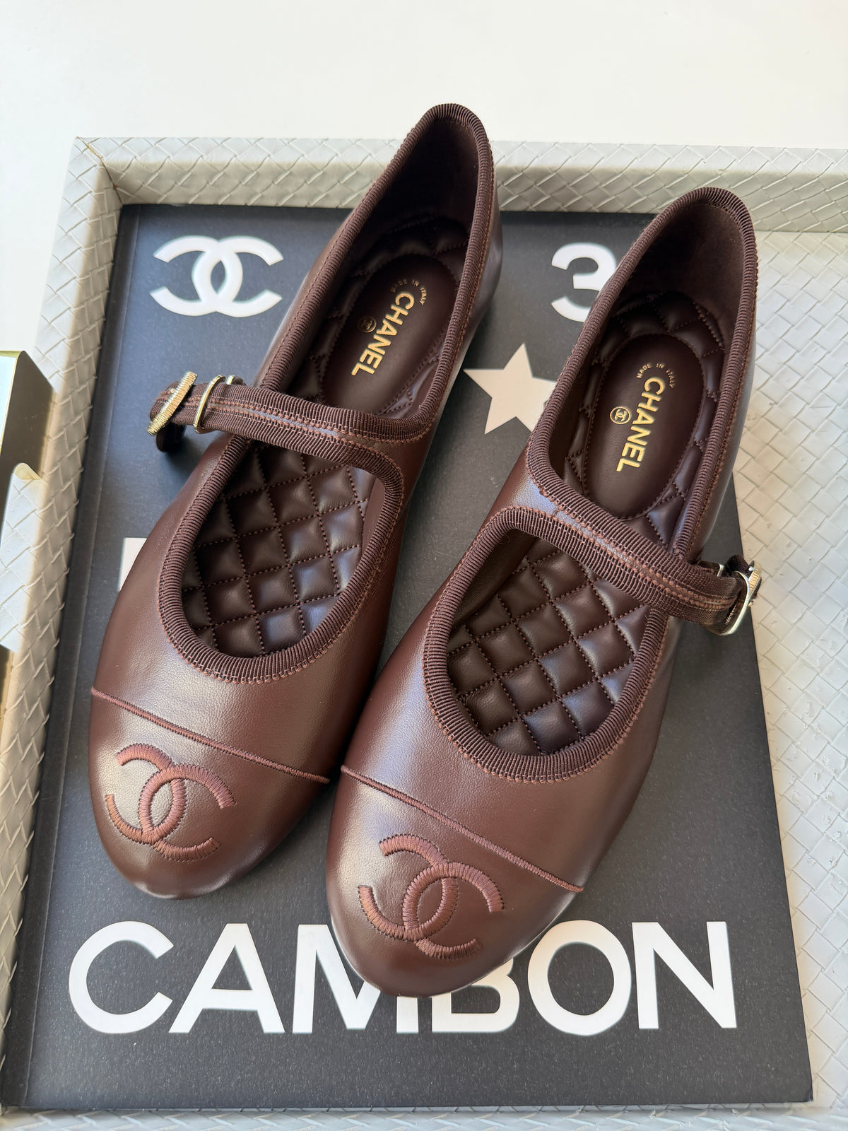 CHANEL CC LOGO BROWN MARRON FONCE LEATHER MARYJANE BALLET FLATS SHOES GHW