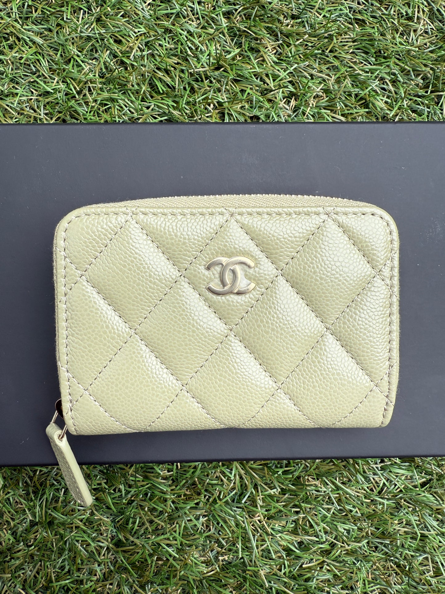 Chanel 25 Classic Zipped Zip Coin Purse Caviar Leather Khaki Green Wallet