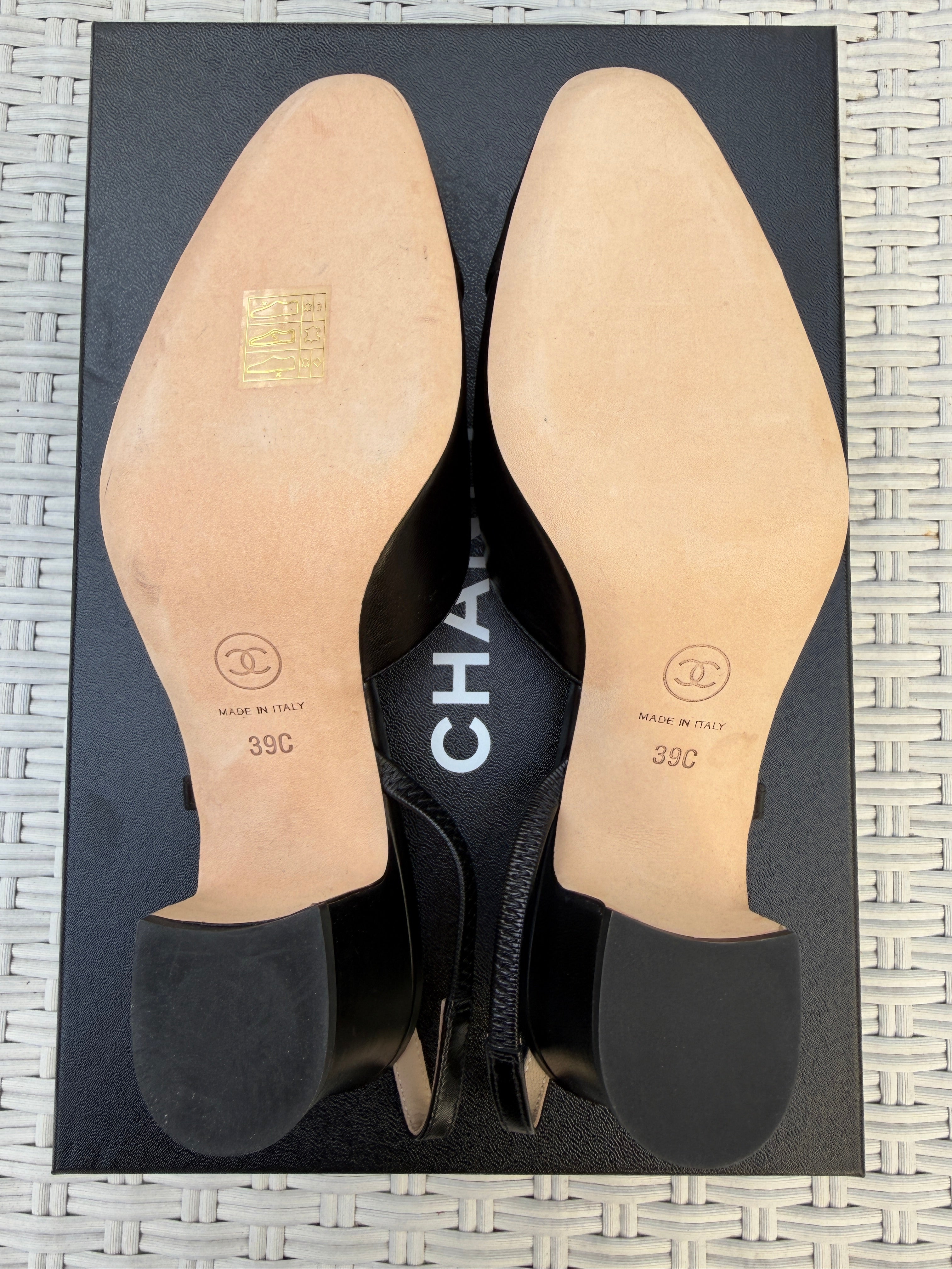 CHANEL CLASSIC CC LOGO BLACK LEATHER SLINGBACK LOW HEELS