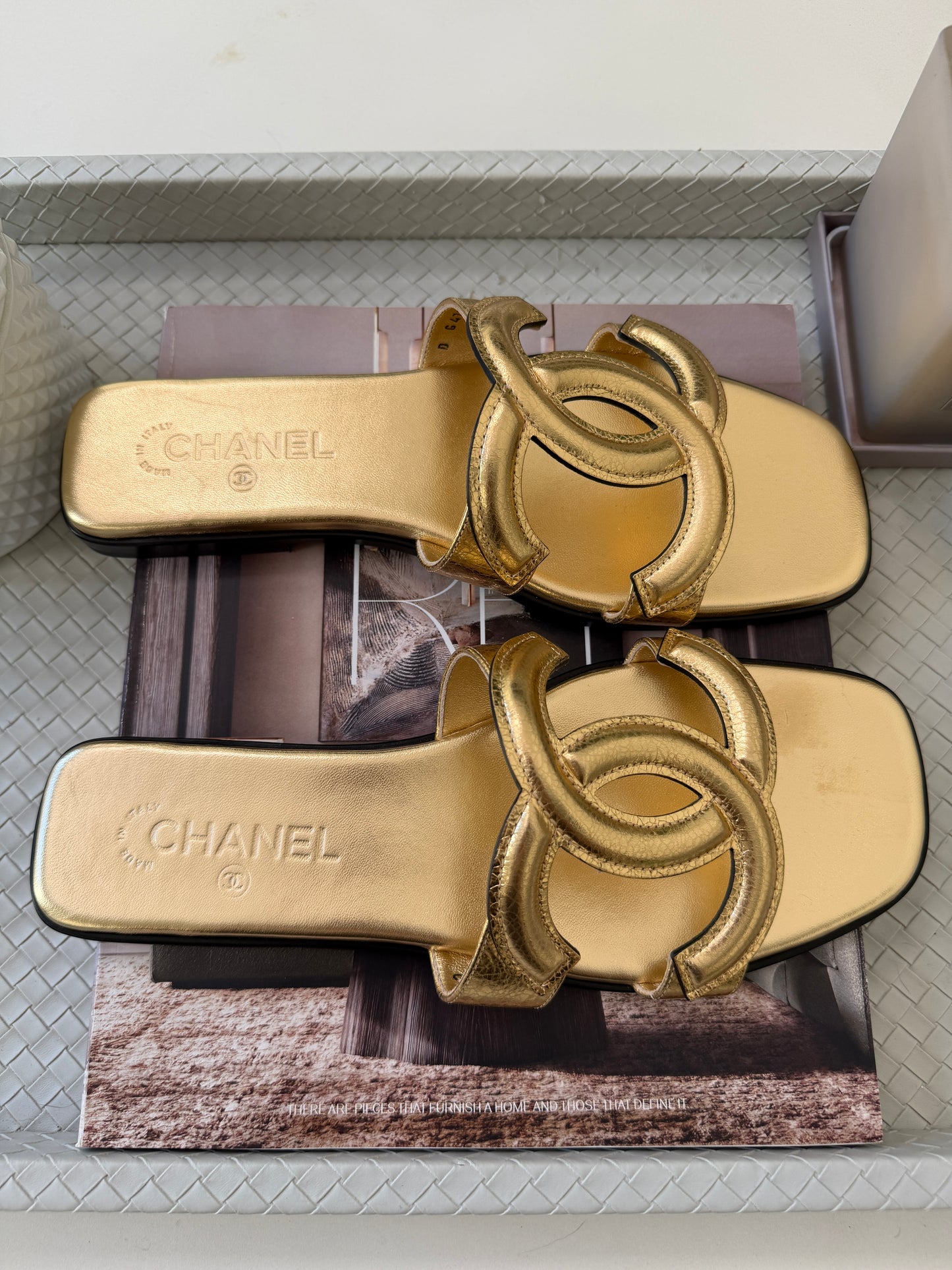 Chanel SS 26 Blazy Gold Crackled Leather CC Logo Slides Flat Flip Flop Mules Sandals