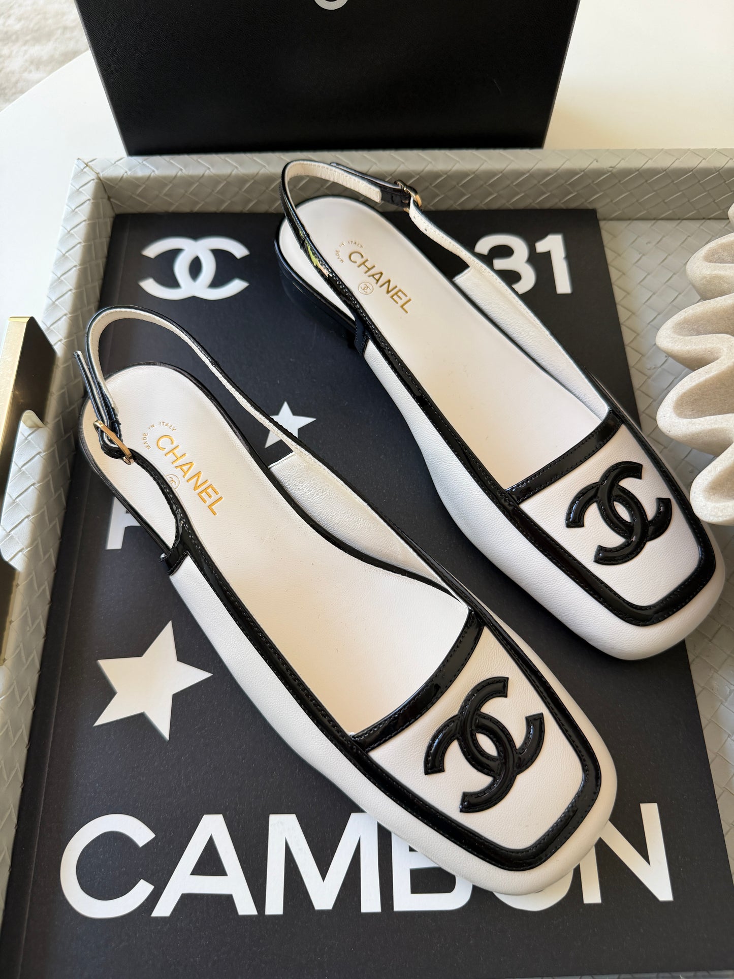 Chanel 26B White Black Blanc Noir Lambskin Patent Square Toe Bold CC Logo Slingback Flats Sling