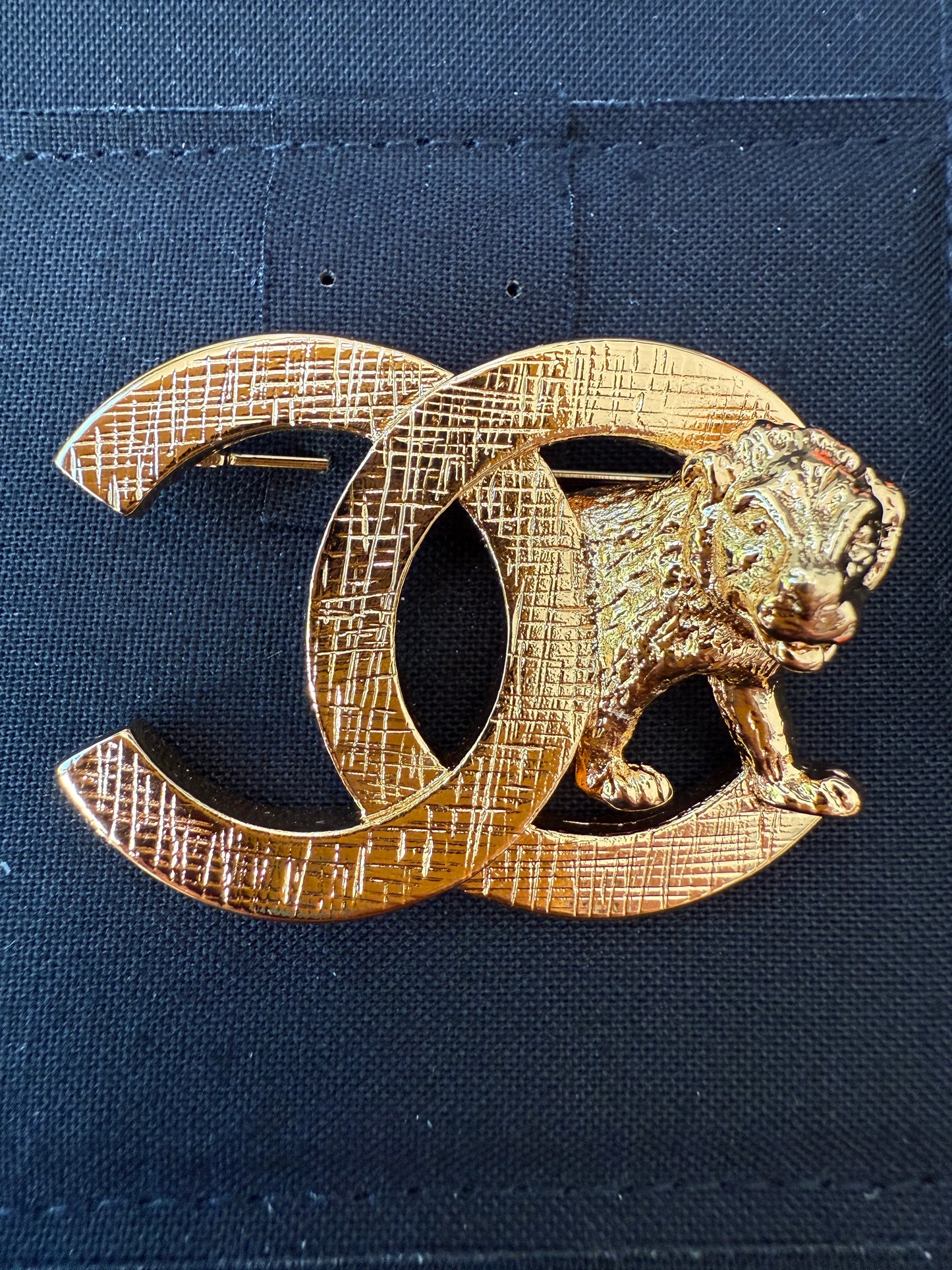 Chanel CC Gold Tone Golden Logo Lion Metal Classic Brooch 22A Pin