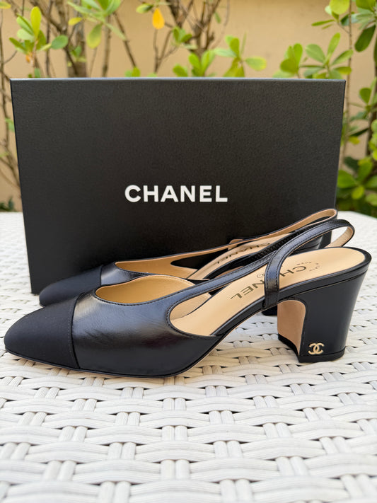 CHANEL CLASSIC CC LOGO BLACK LEATHER SLINGBACK LOW HEELS SLINGBACKS CAP TOE