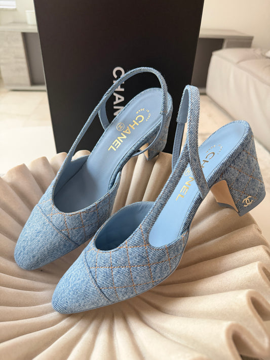 Chanel 26B CC Logo Light Blue Quilted Denim Jean Slingback Pumps Chunky Heel