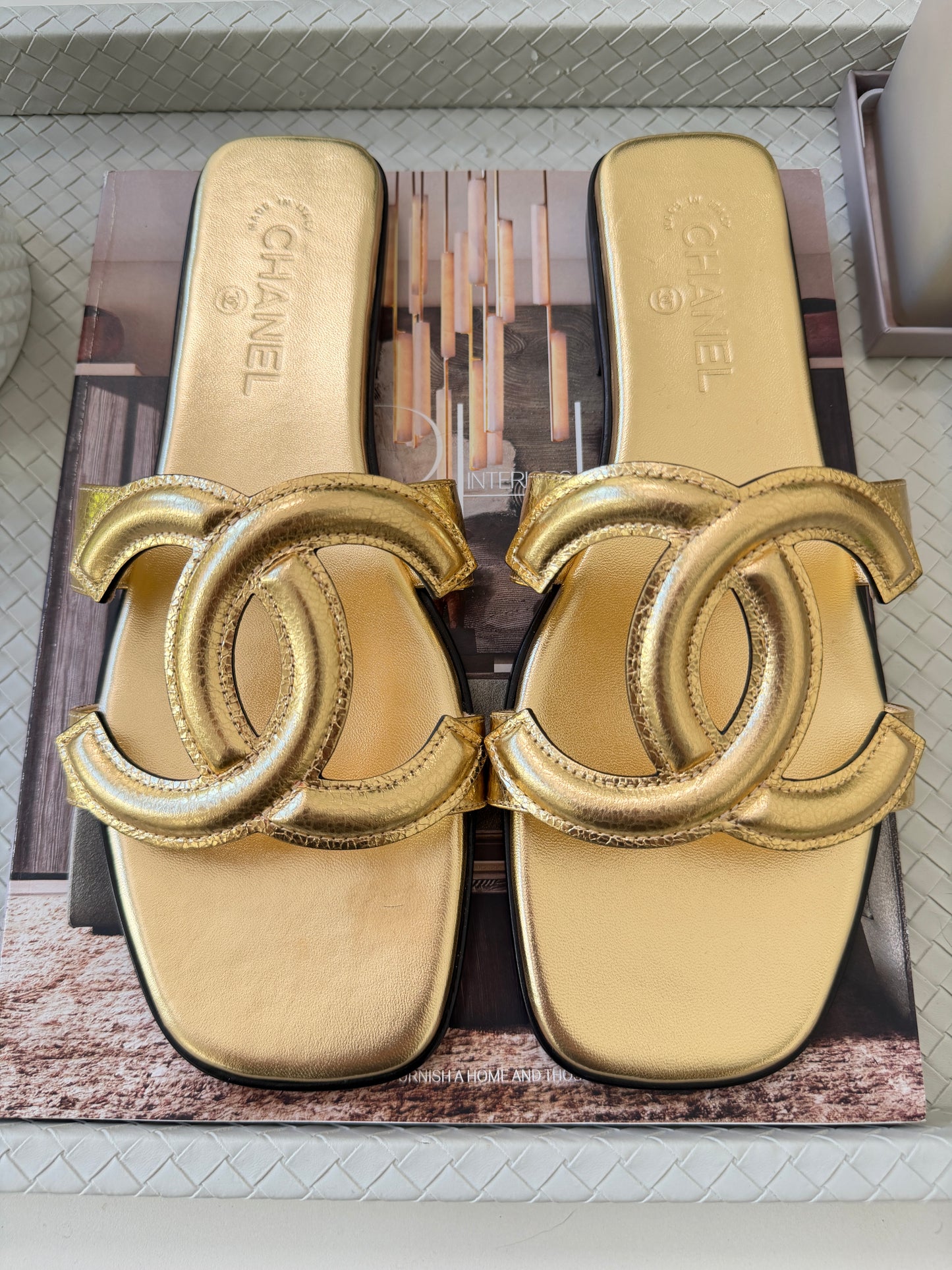 Chanel SS 26 Blazy Gold Crackled Leather CC Logo Slides Flat Flip Flop Mules Sandals