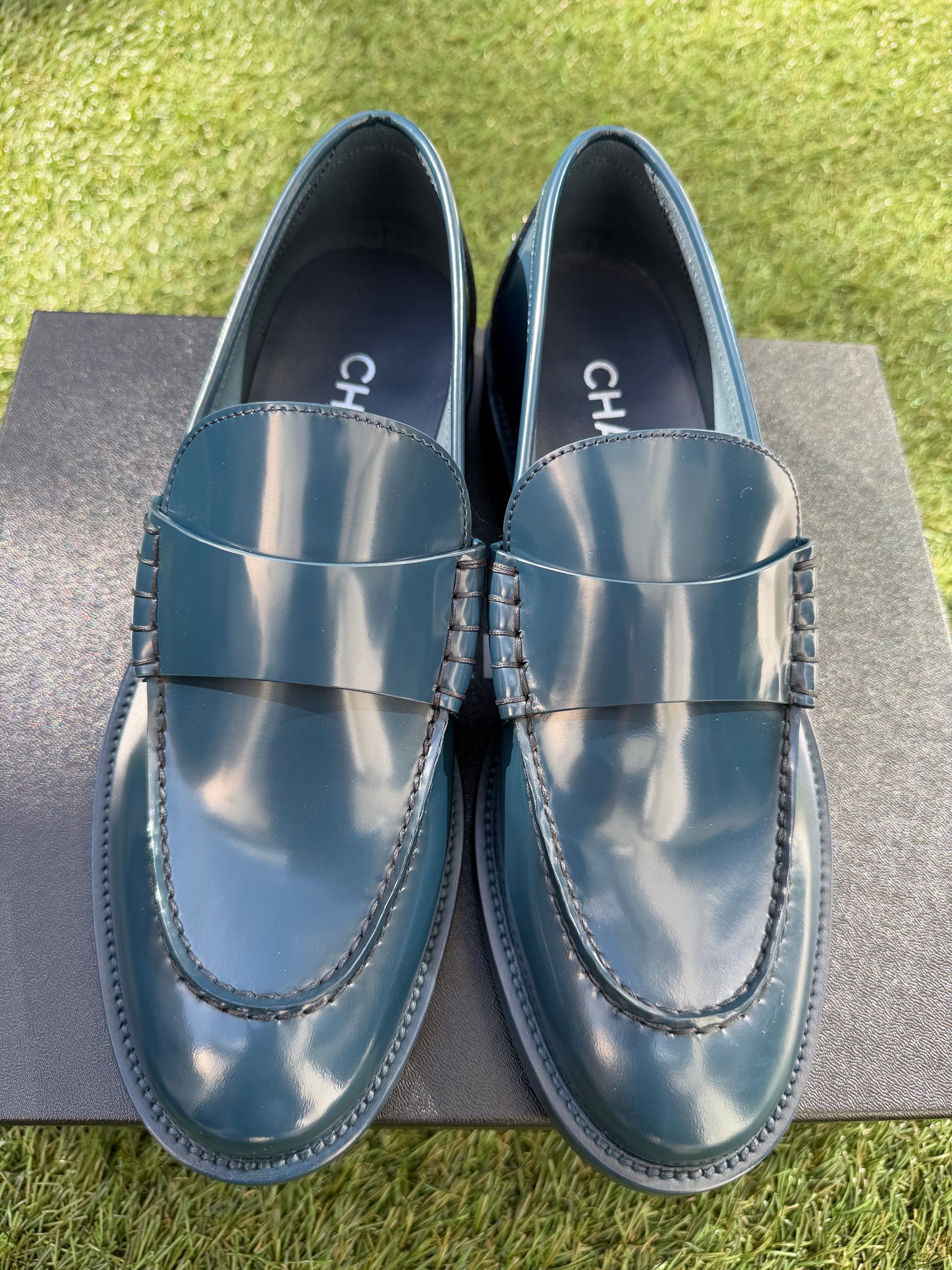 2023 CHANEL NAVY BLUE SHINY LEATHER SILVER LOGO LOAFERS OXFORD SHOES