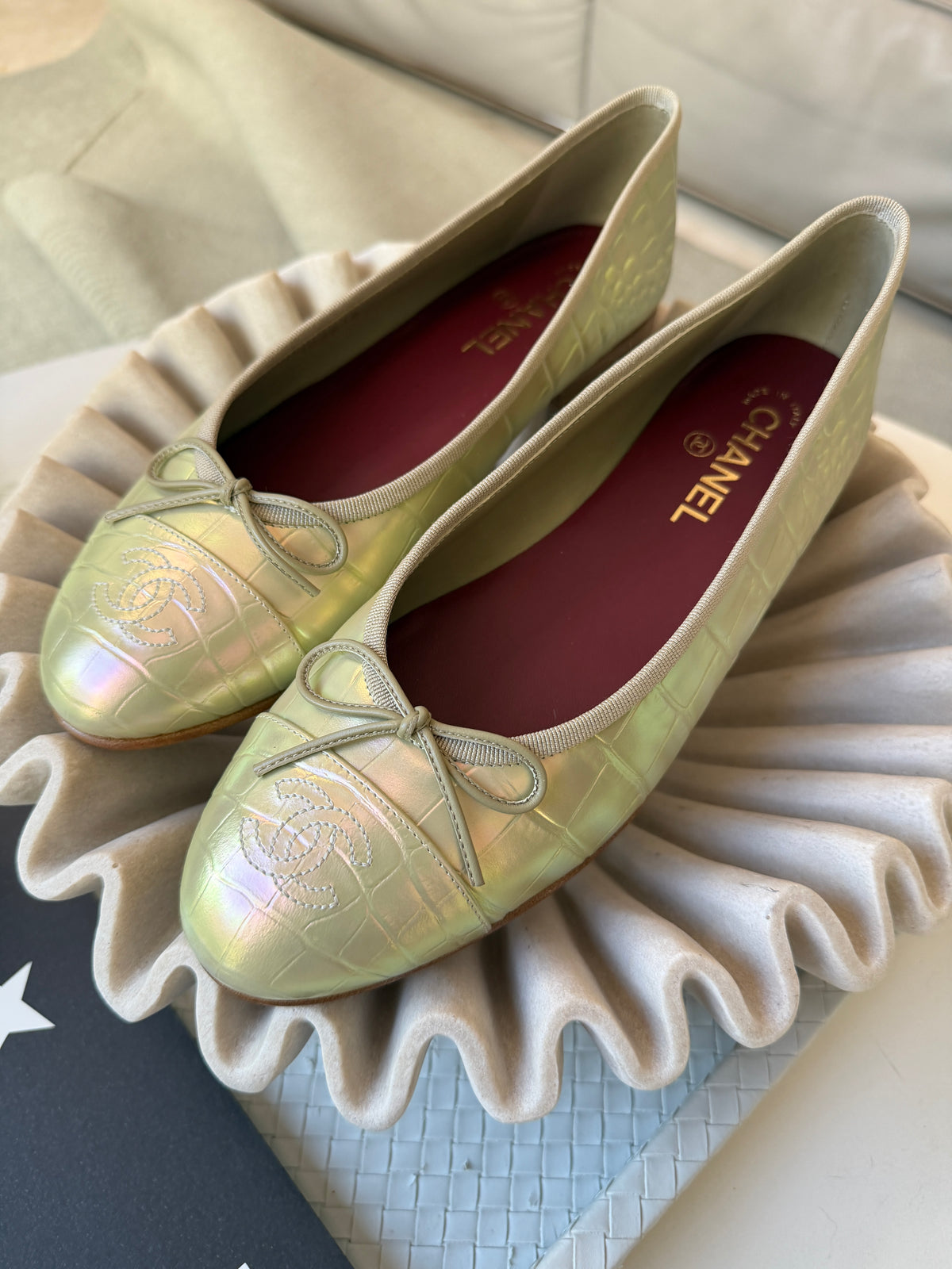 Chanel 26K Yellow Crocodile Croc Embossed Iridescent Cap Toe Ballet Flats