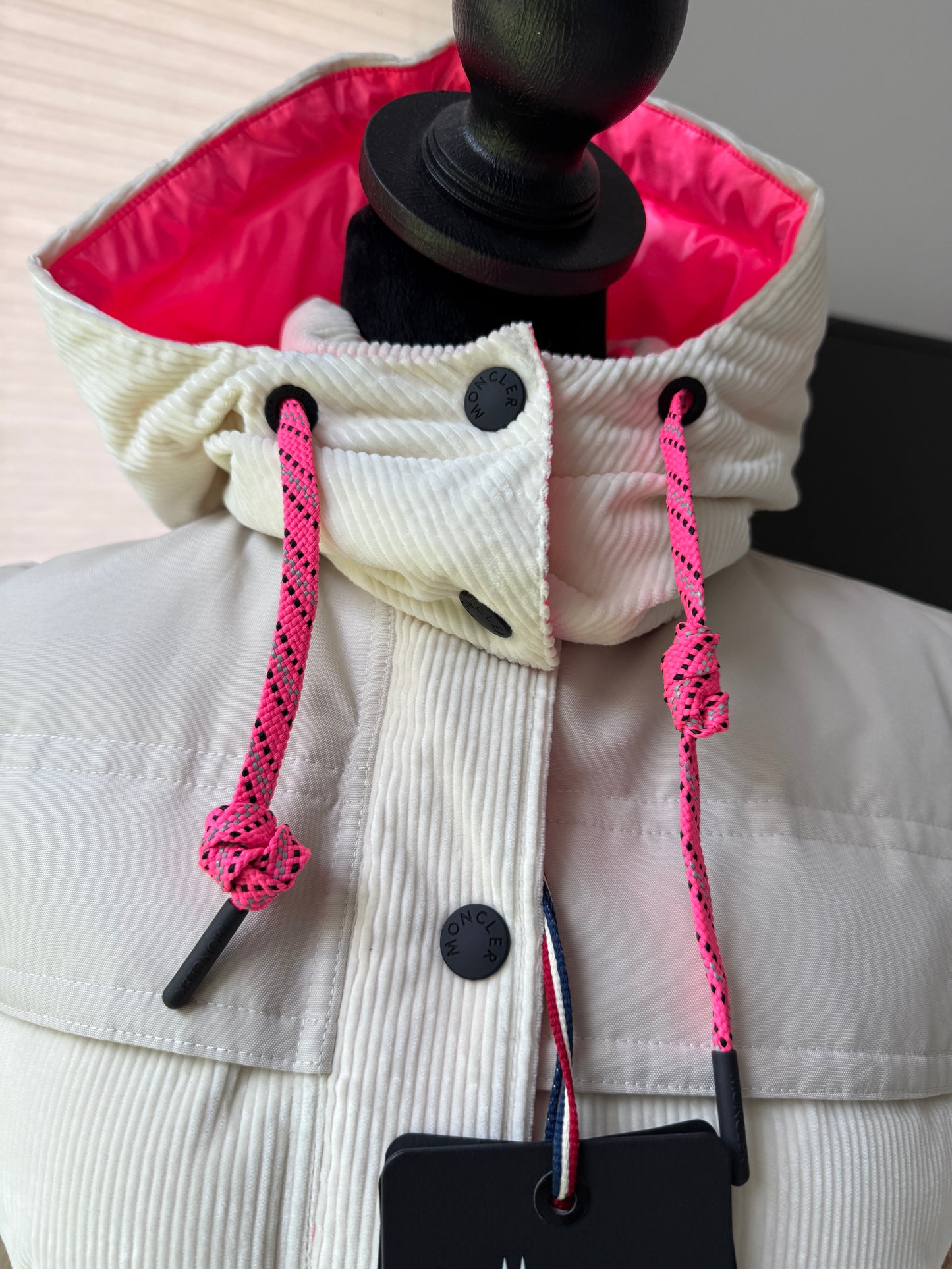 Moncler Grenoble Tetras Ivory Pink Off-White Corduroy Down Puffer Apres Ski Jacket Belt Vest Removable Sleeves