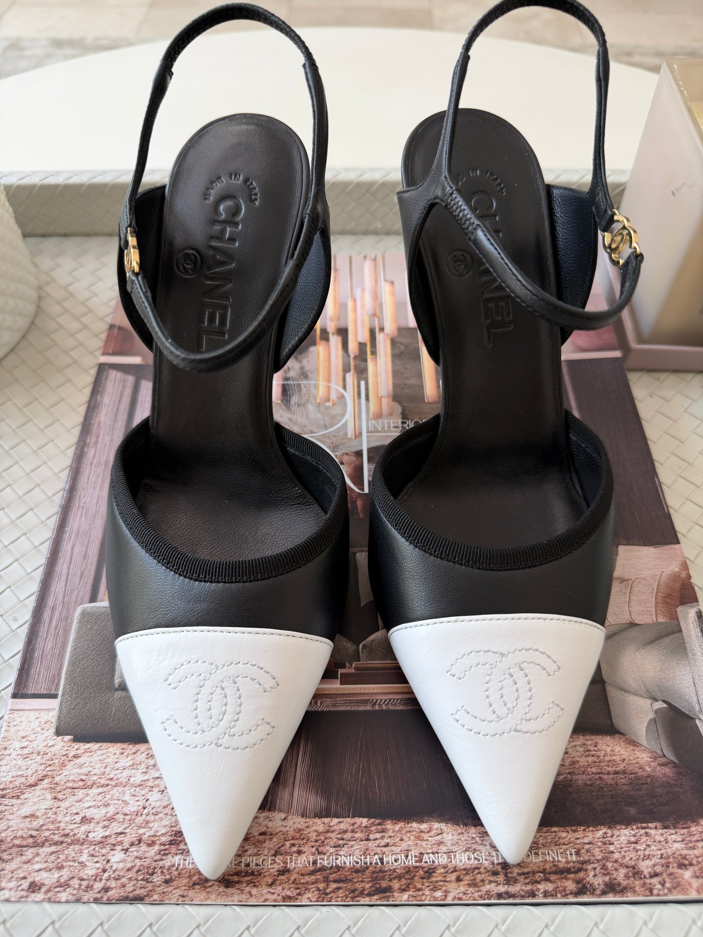 CHANEL SS 2026 BLAZY BLACK WHITE TOE LEATHER CC LOGO HEELS SHOES PUMPS SLINGBACKS