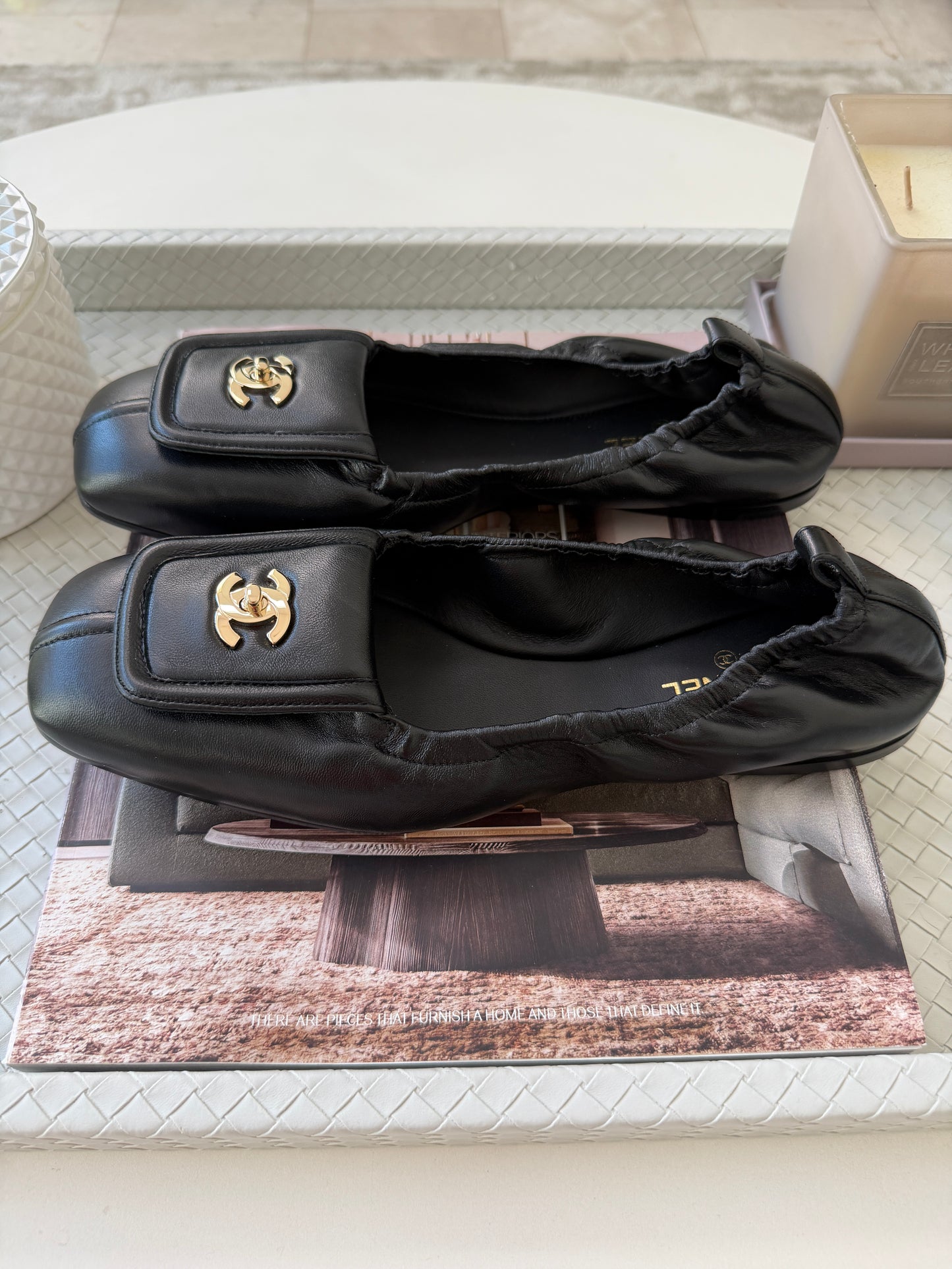 Chanel SS 26 Blazy Black Lambskin Square Toe CC Logo Turn-lock Crunchy Ballet Flats