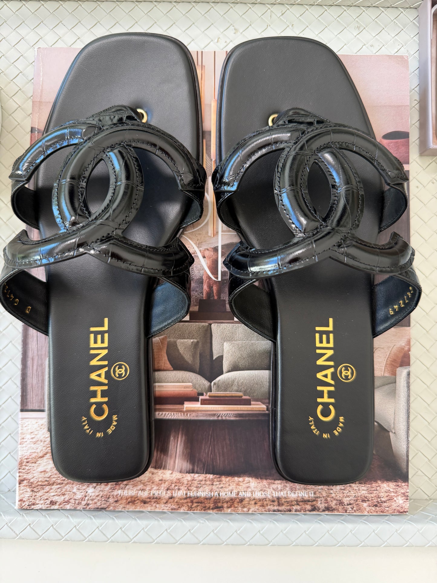 Chanel SS 26 Blazy Black Leather Croc Embossed CC Logo Slides Flat Flip Flop Mules Sandals