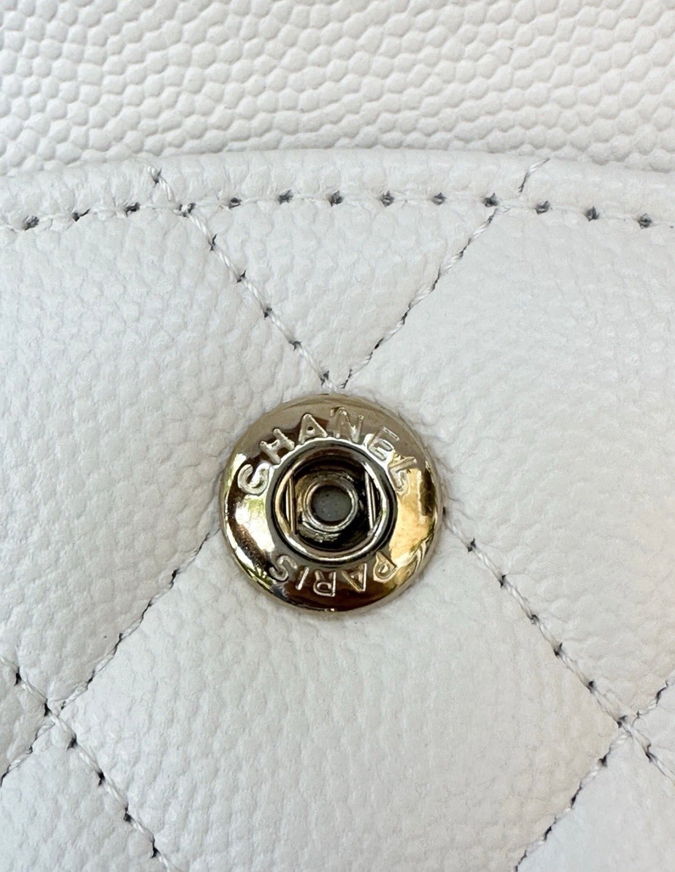 CHANEL WHITE CAVIAR LEATHER MEDIUM CLASSIC DOUBLE FLAP BAG LIGHT GOLD HARDWARE