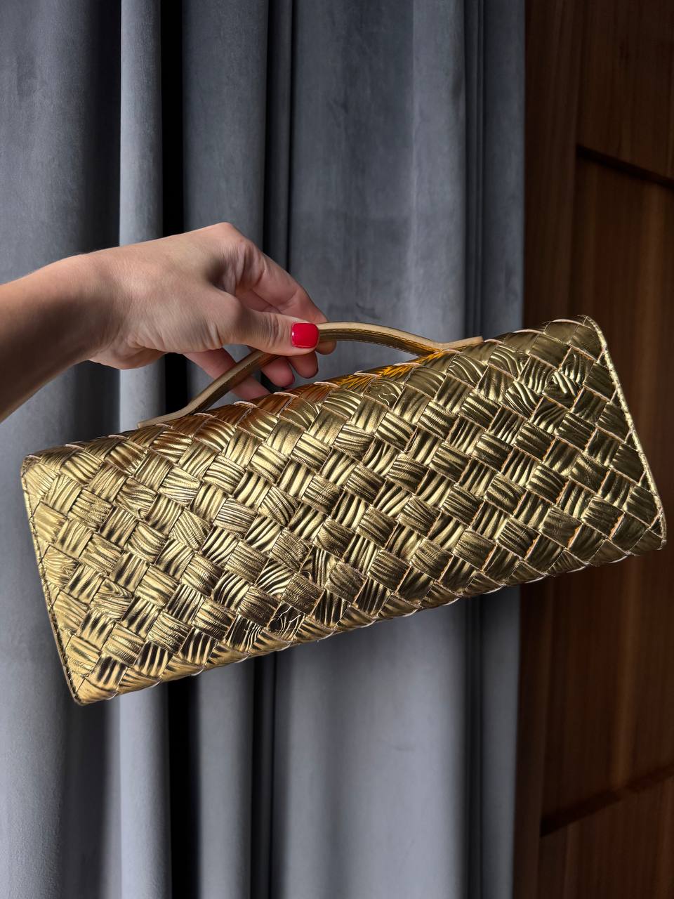 Bottega Veneta Andiamo Gold Metallic Bark Calfskin Top Handle Clutch Handbag Purse