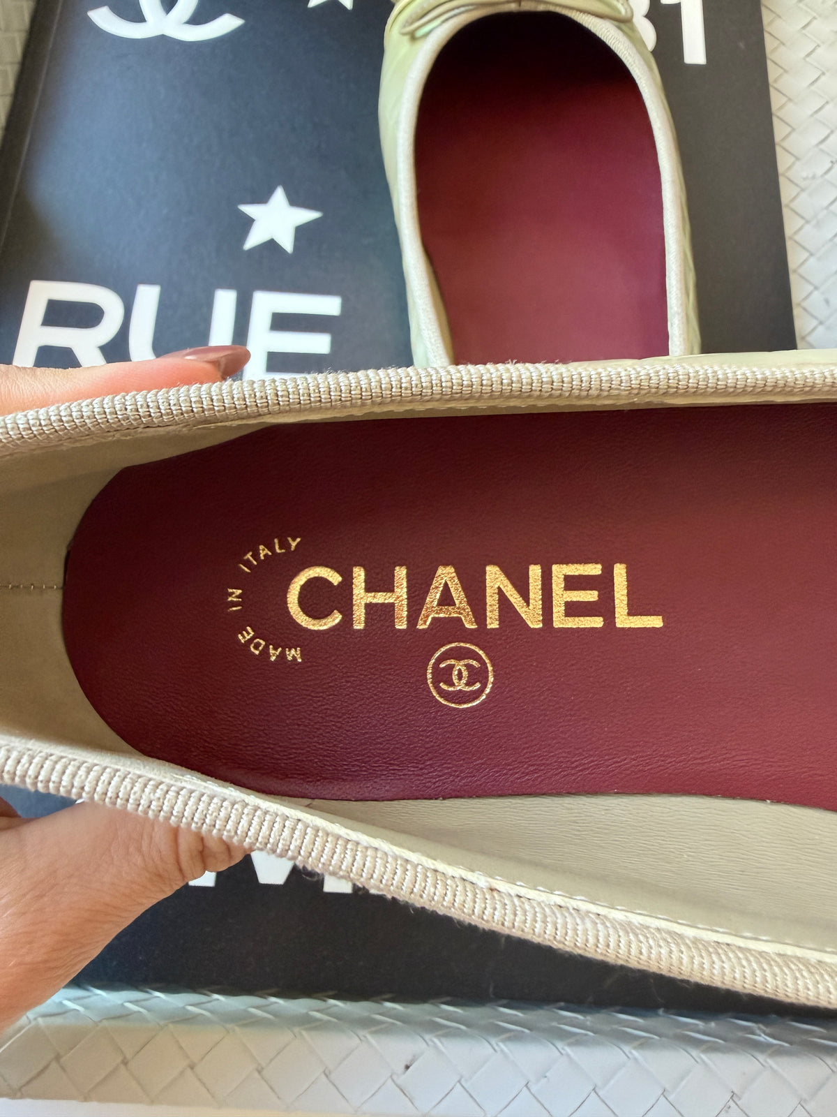Chanel 26K Yellow Crocodile Croc Embossed Iridescent Cap Toe Ballet Flats