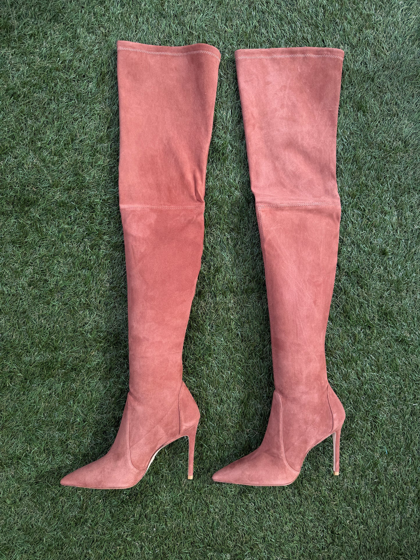 STUART WEITZMAN ULTRASTUART 100 CAPPUCCINO SUEDE BROWN STRETCH POINT TOE OVER KNEE BOOTS