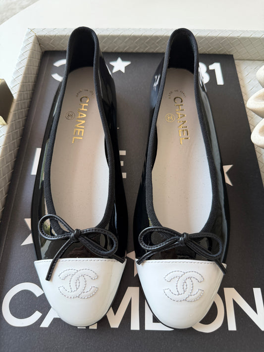 Chanel 26 Black Patent Leather White Cap Toe CC Logo Flat Ballet Ballerina Flats