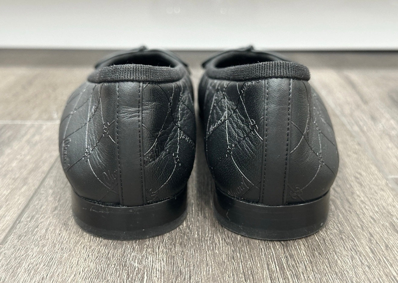 CHANEL CC LOGO STAMPED EMBOSSED BLACK LEATHER PATENT CAP TOE BALLET BALLERINA FLATS SHOES