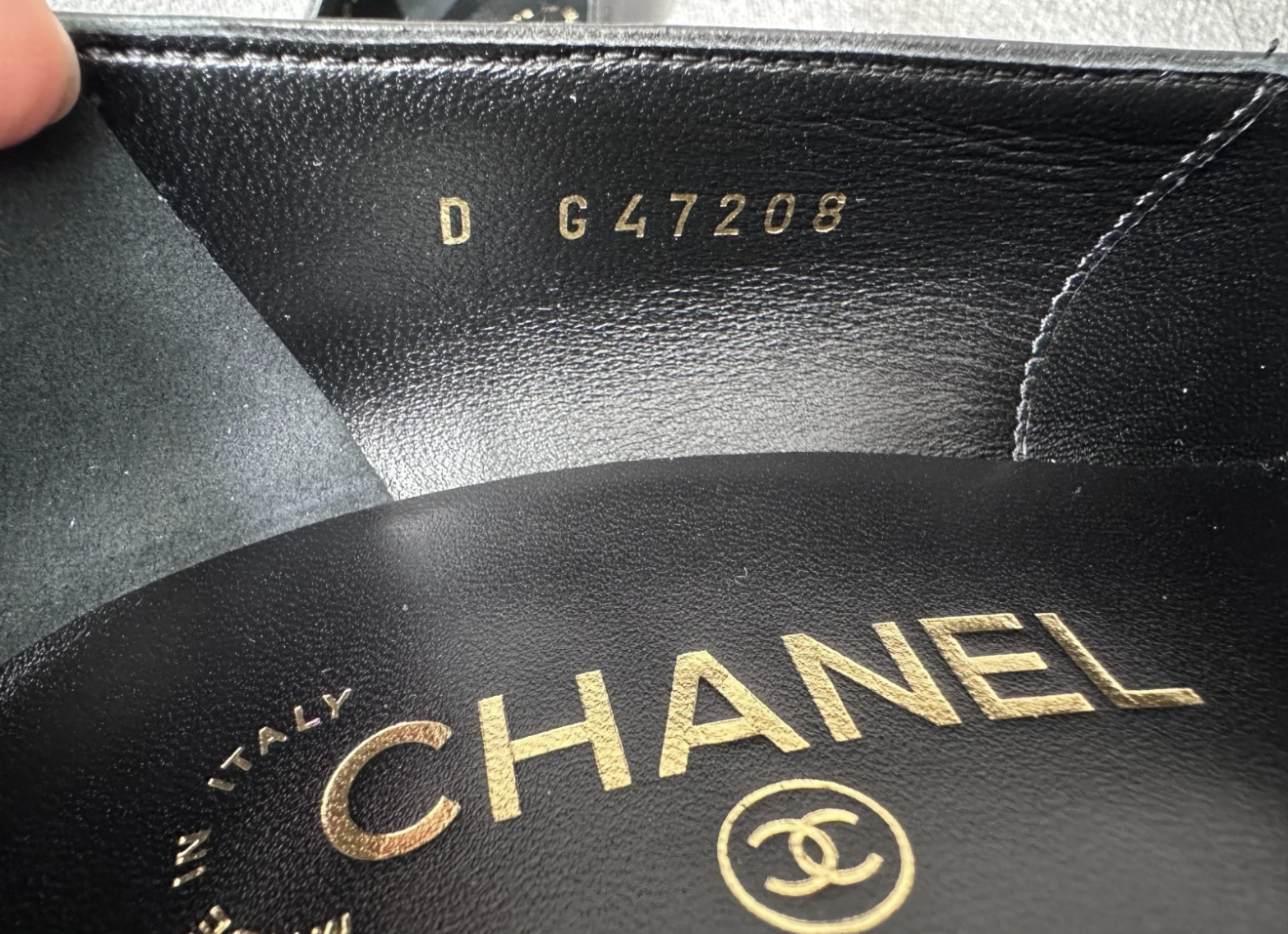 Chanel SS 26 Blazy Black Lambskin Square Toe CC Logo Turn-lock Pumps Heels