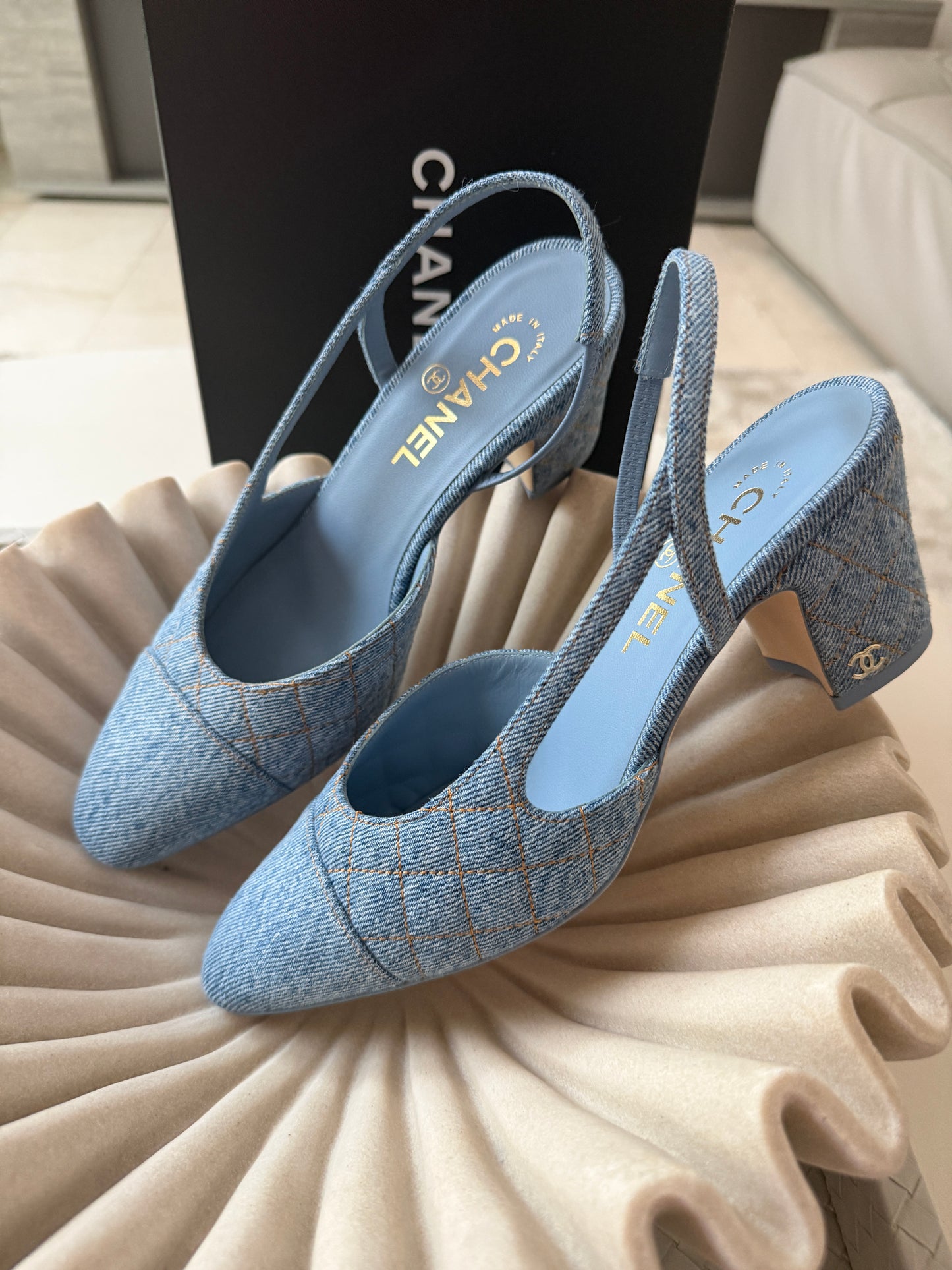 Chanel 26B CC Logo Light Blue Quilted Denim Jean Slingback Pumps Chunky Heel