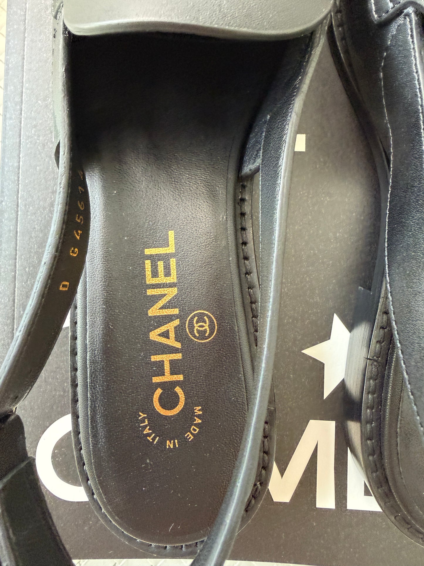 Chanel Metiers D’art 26 Strass CC Logo Black Leather Slingback Loafers Flats