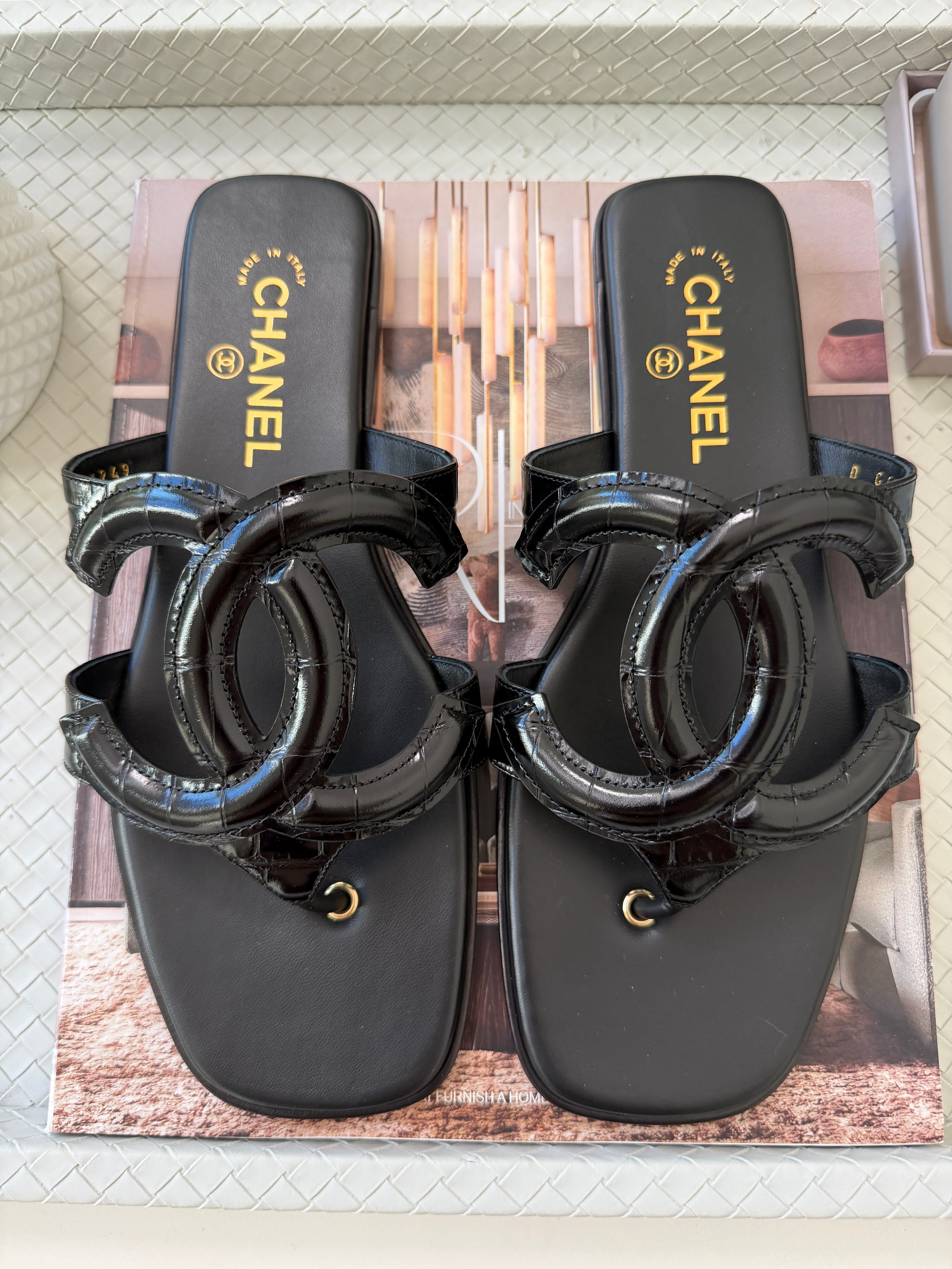 Chanel SS 26 Blazy Black Leather Croc Embossed CC Logo Slides Flat