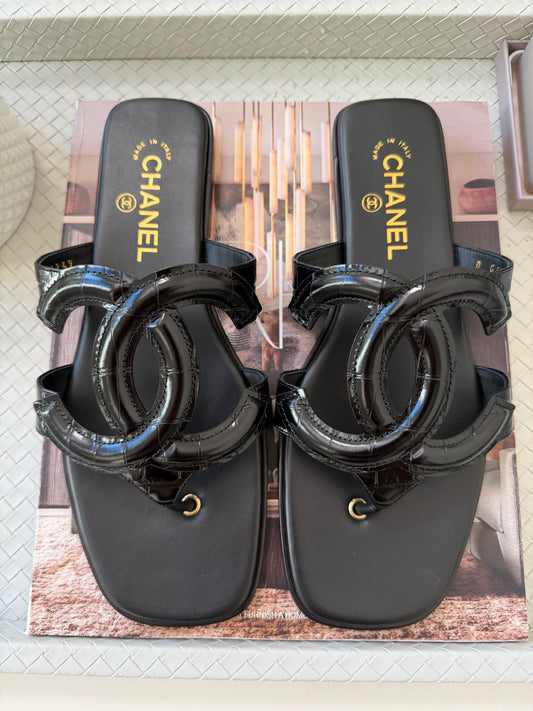 Chanel SS 26 Blazy Black Leather Croc Embossed CC Logo Slides Flat Flip Flop Mules Sandals