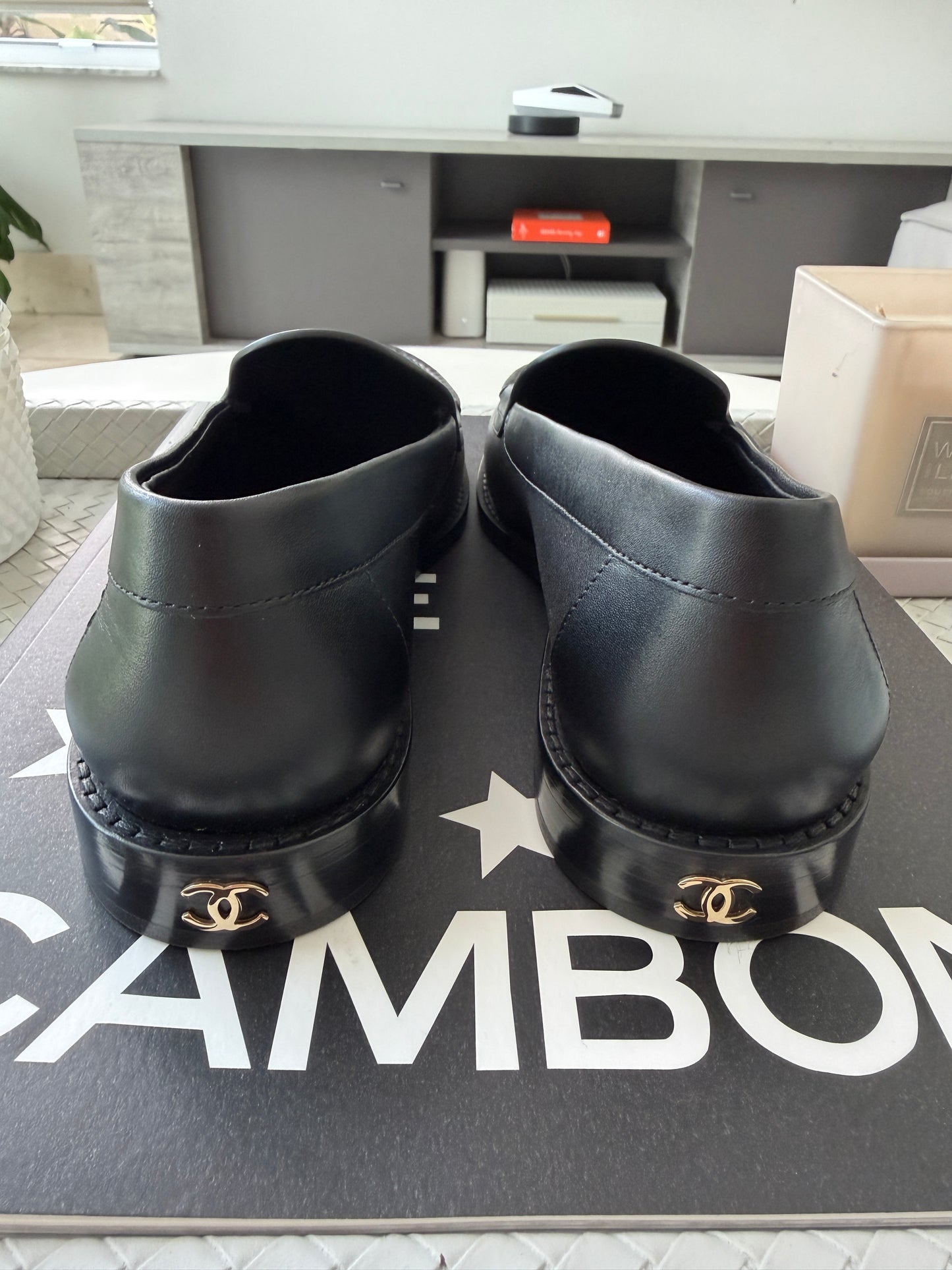 Chanel Metiers D’art 26 Strass CC Logo Black Leather Oxford Loafers Flats Shoes Moccasins