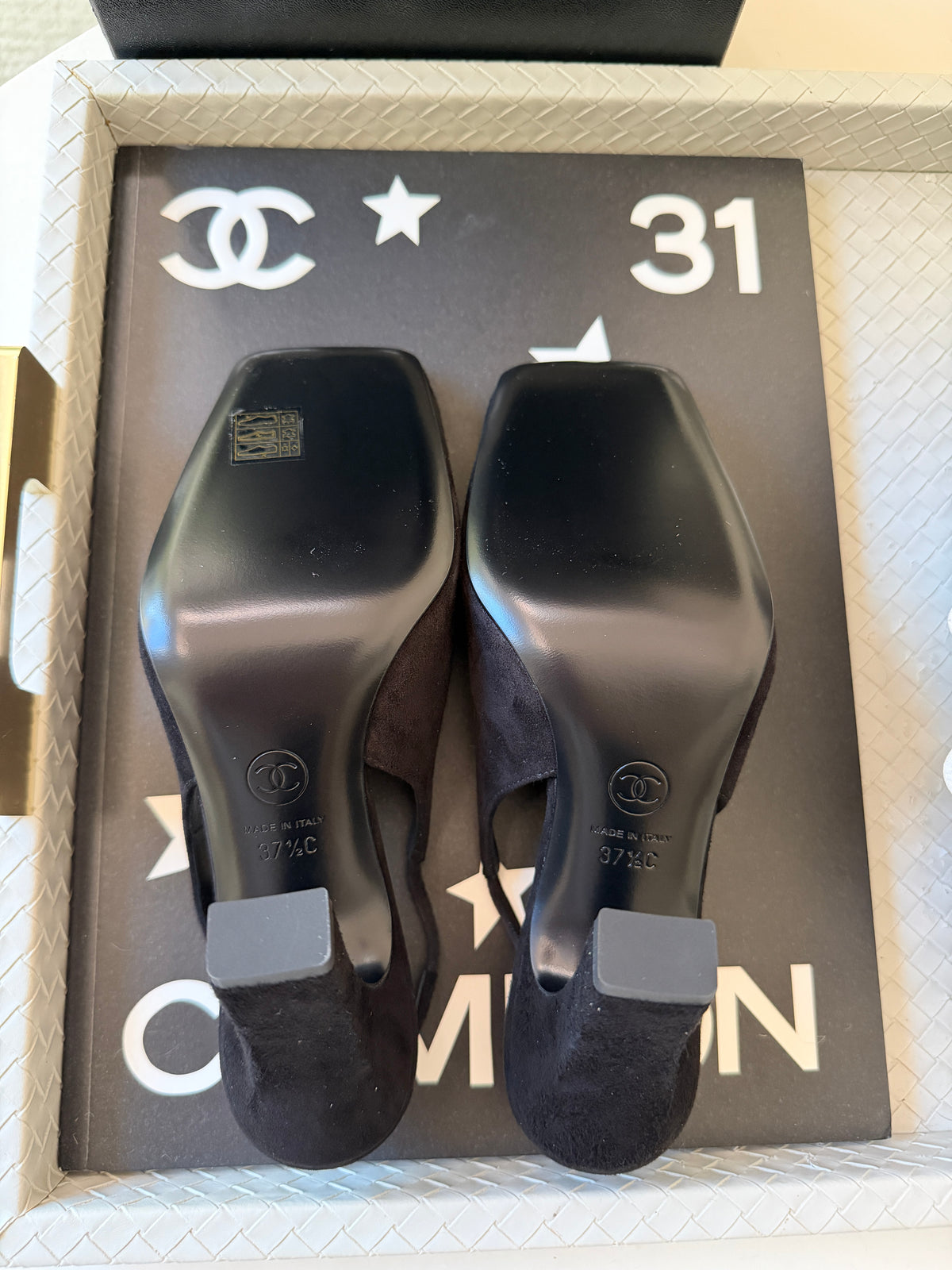 Chanel 26K Blazy Black Suede White Square Toe CC Slingback Sling Heel Pumps Heels