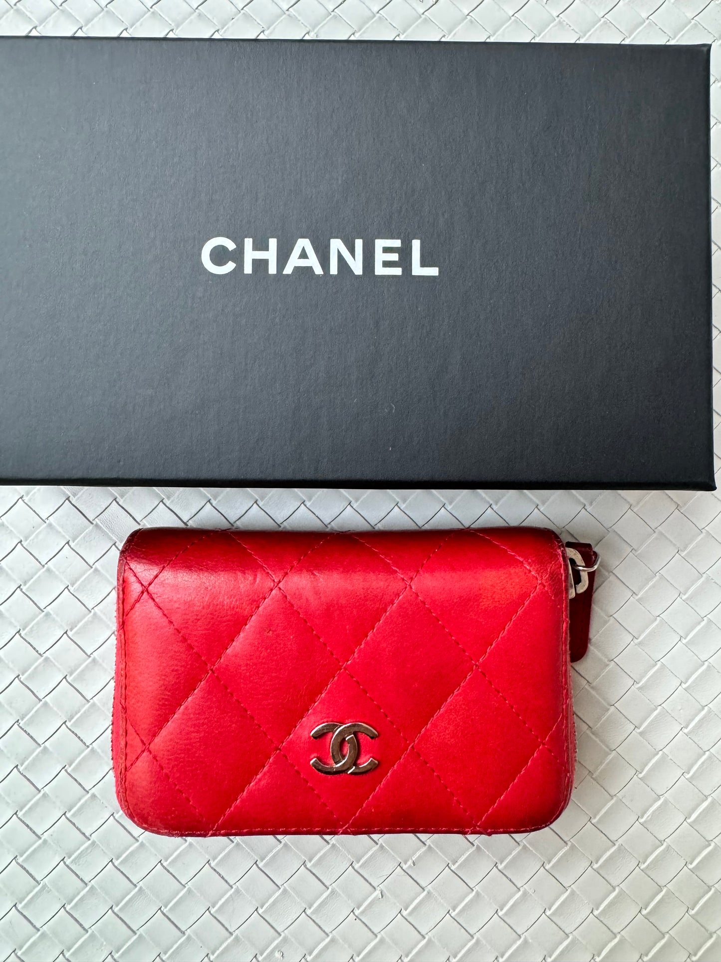 Chanel CC Lambskin Coin Holder Mini Wallet Card Case Matelasse Red Zip Quilted Pre-Owned