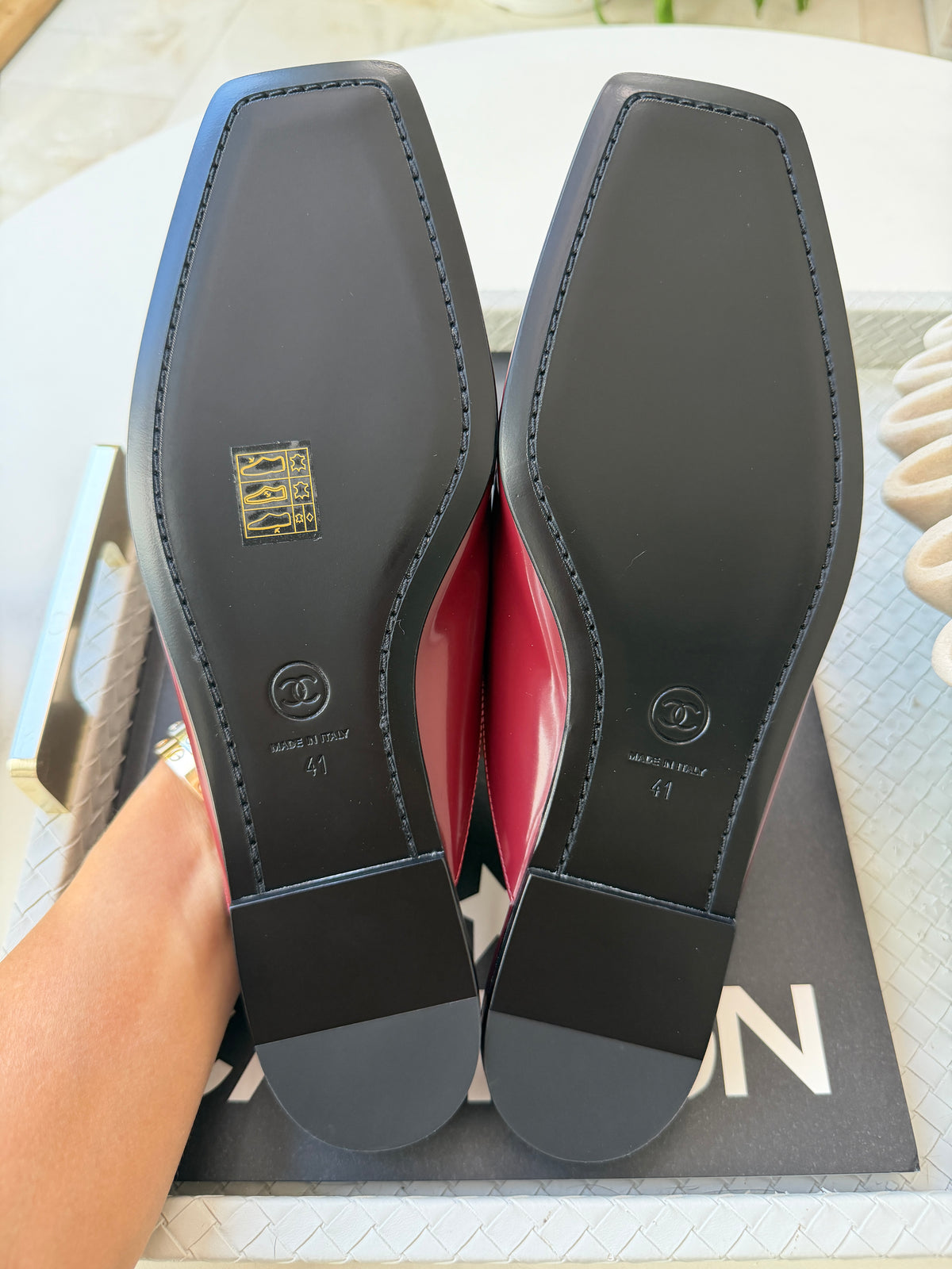 CHANEL F/W 2026 BURGUNDY SHINY CALFSKIN LEATHER MULE LOAFERS  SQUARE TOE BLAZY MULES SLIDES