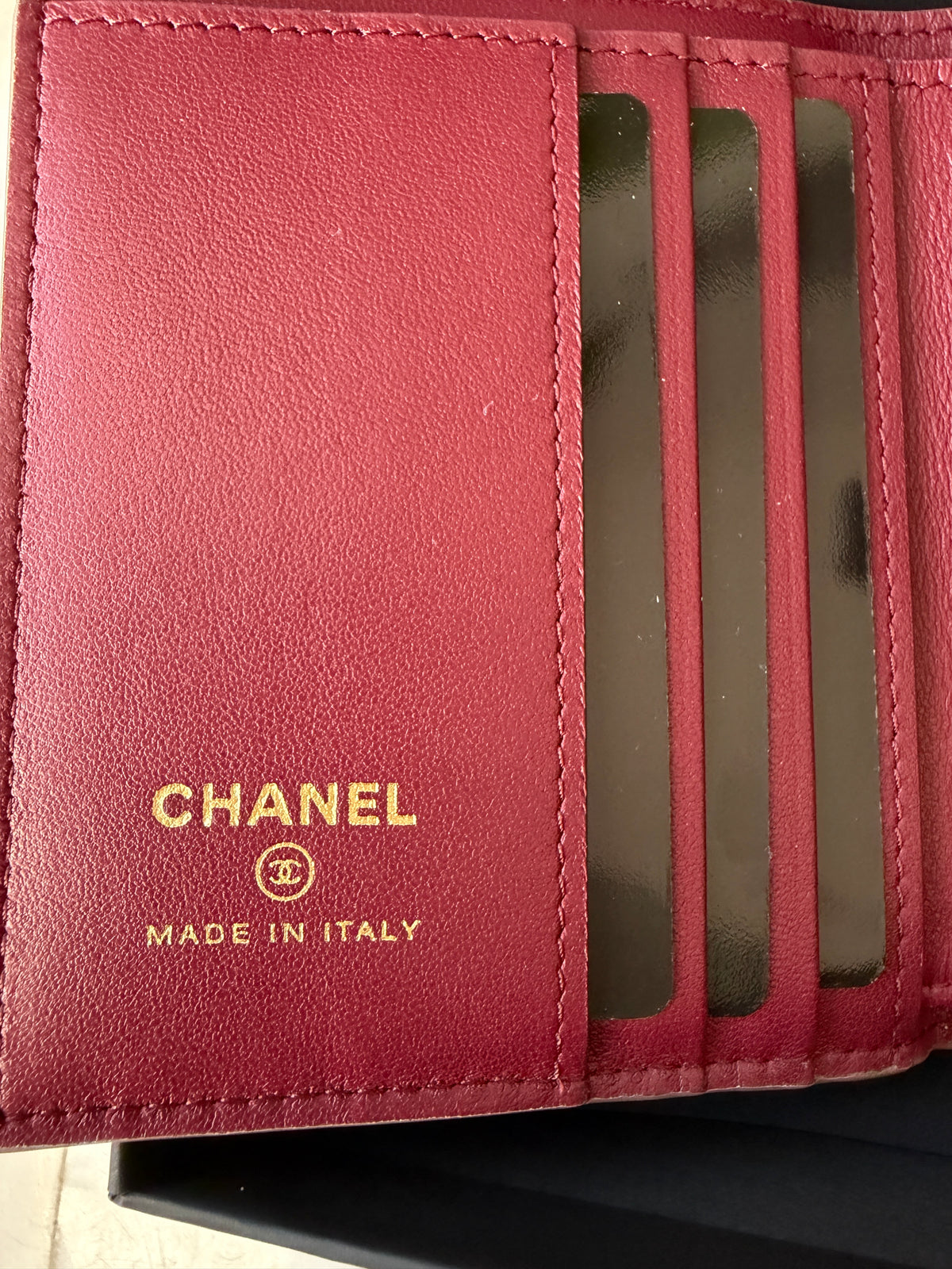 Chanel Metier’s d’Art 26A Bifold Dark Khaki Fonce Chèvre Leather Gold CC Logo Small Wallet Card Holder